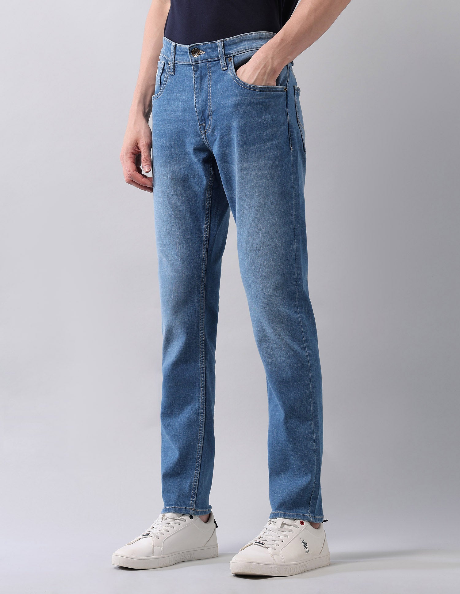 Brandon Slim Tapered Fit Blue Jeans Blue - U.S. Polo Assn. India | Large