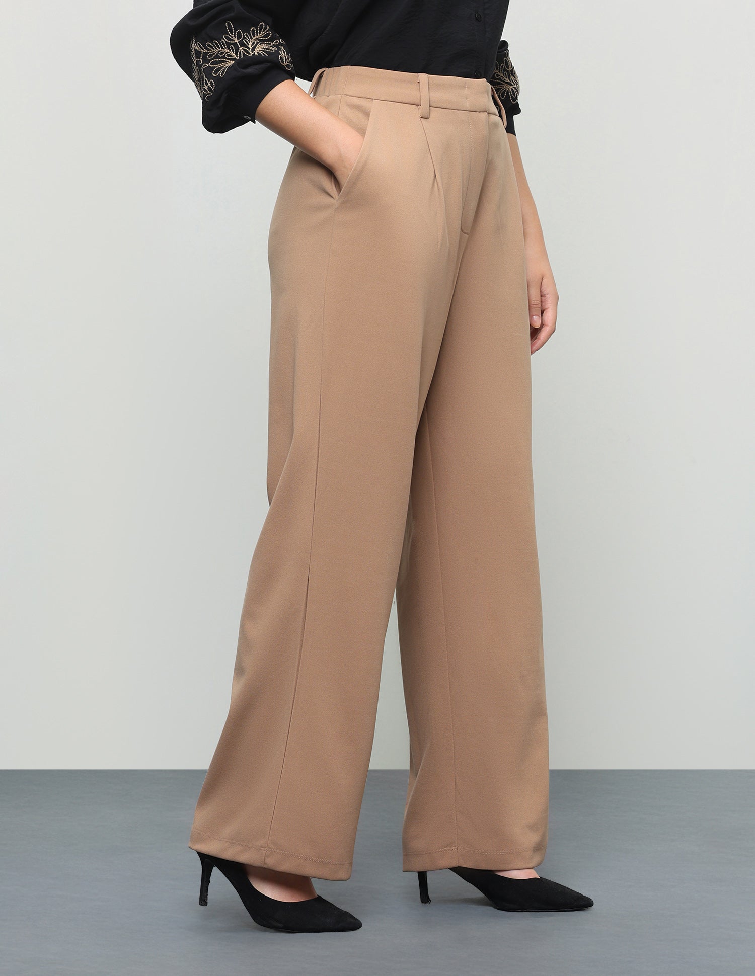 Pleated Wide Leg Fit Trousers Light Brown - U.S. Polo Assn. India | Large