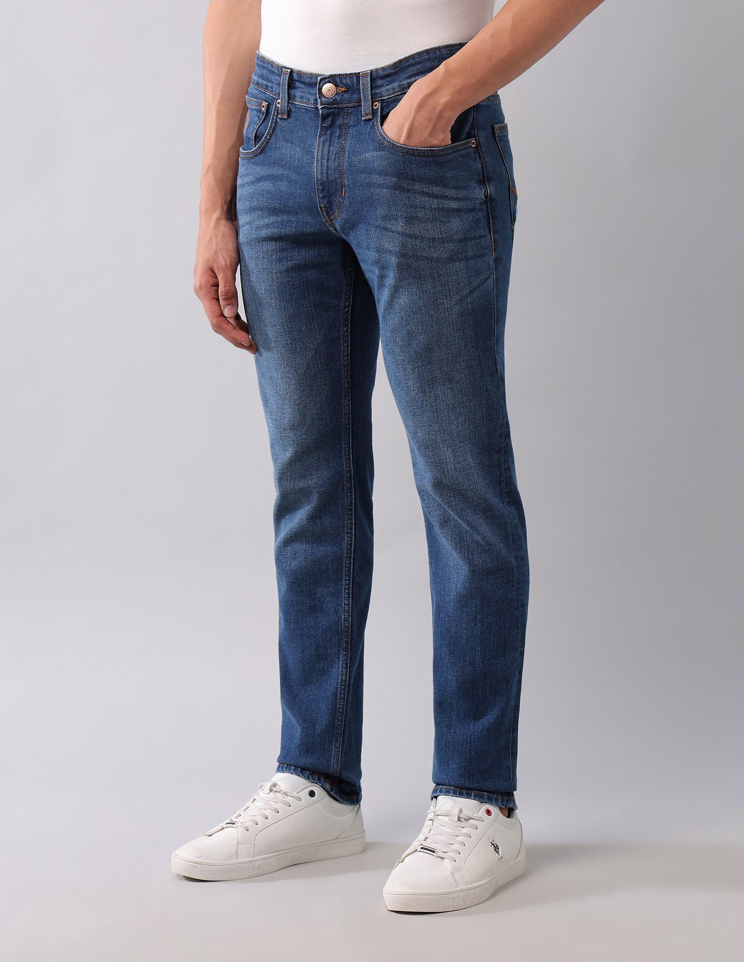 Brandon Slim Tapered Fit Blue Jeans Blue - U.S. Polo Assn. India | Large
