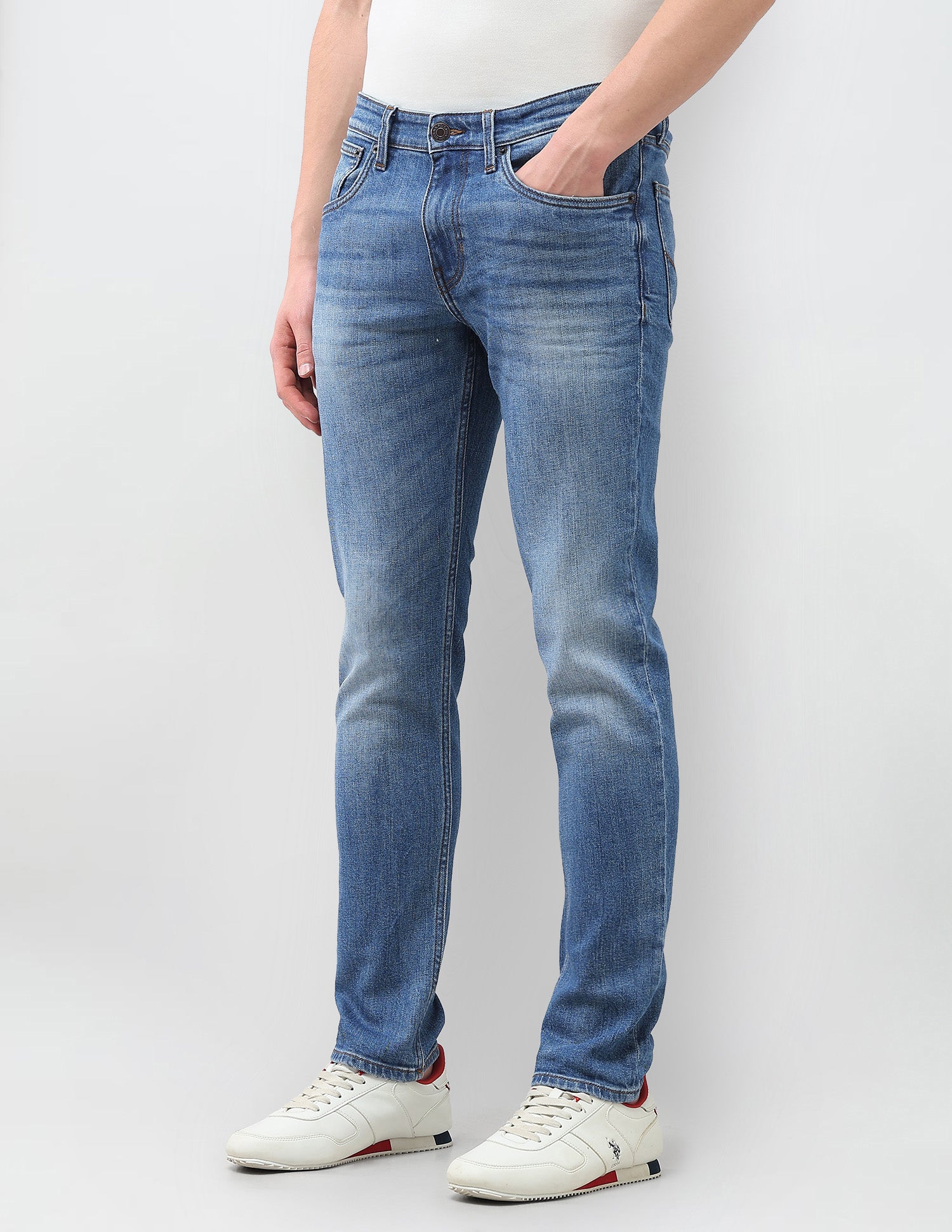 Brandon Slim Tapered Fit Blue Jeans Dark Blue - U.S. Polo Assn. India | Large