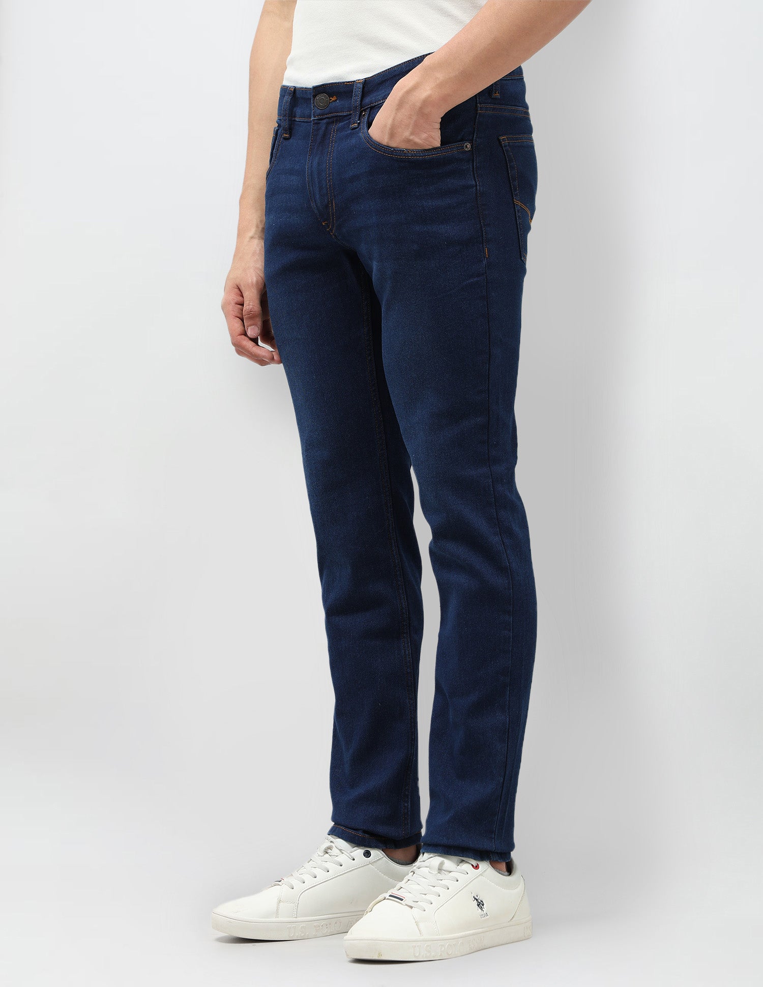 Brandon Slim Tapered Fit Blue Jeans Blue - U.S. Polo Assn. India | Large