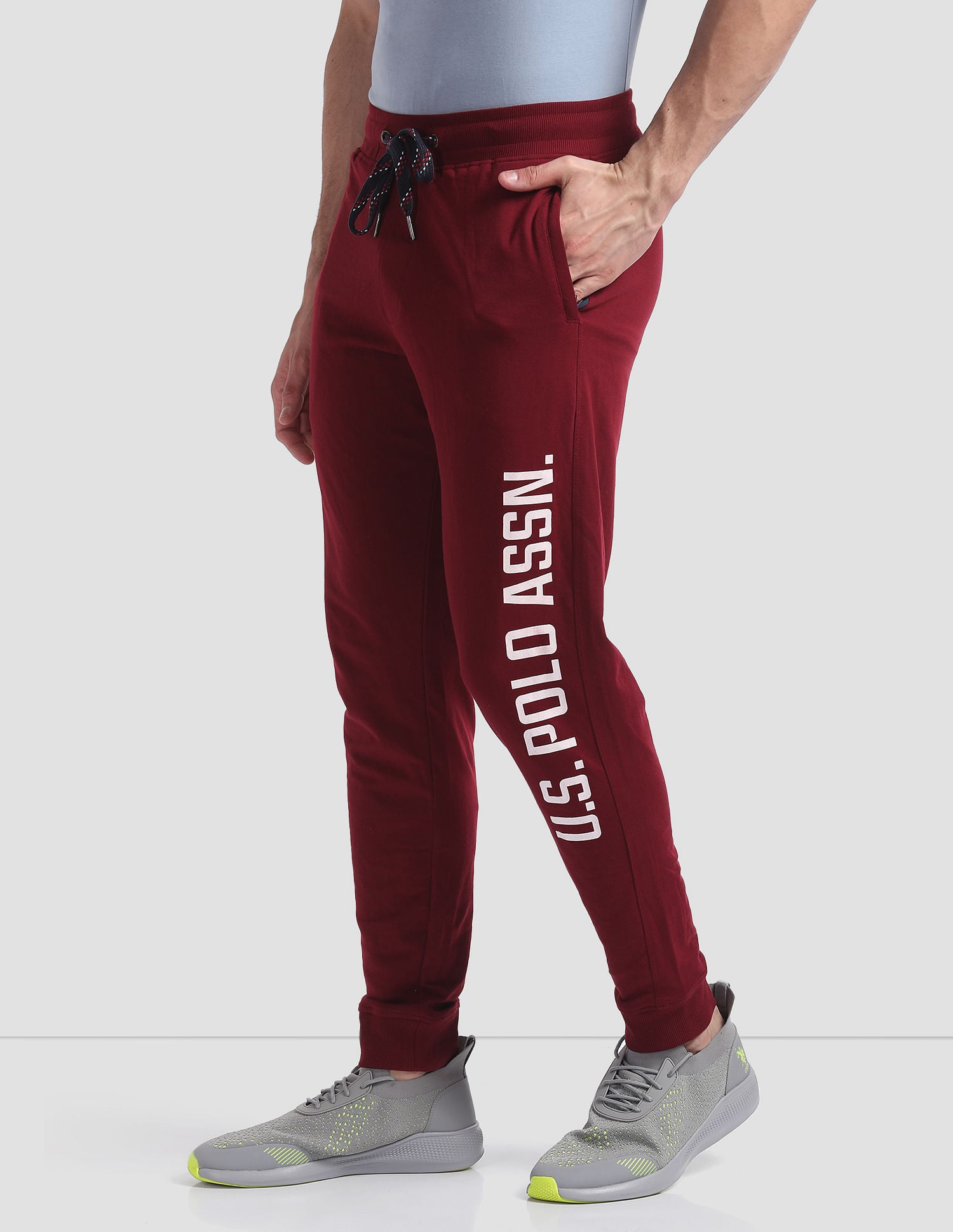 Comfort Fit Solid I675 Joggers - Pack Of 1 Maroon - U.S. POLO ASSN. | Large
