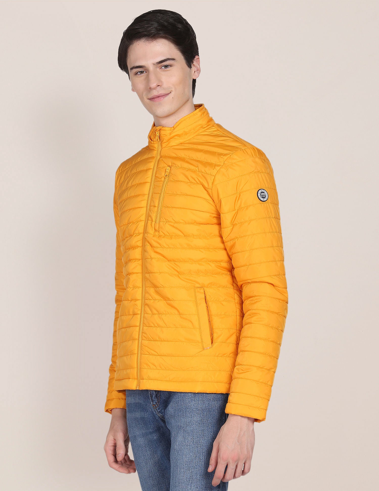 Men′ S Winter Clothing Warm Wear Yellow Color Down Jacket - China Winter  Apparel and Winter Clothing price | Made-in-China.com
