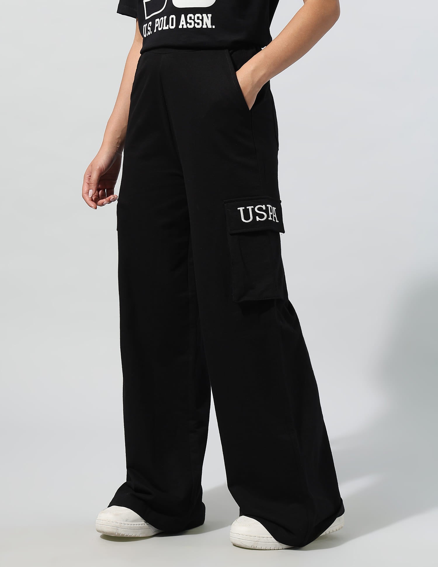 Baggy Cargo Trousers Black - U.S. Polo Assn. India | Large