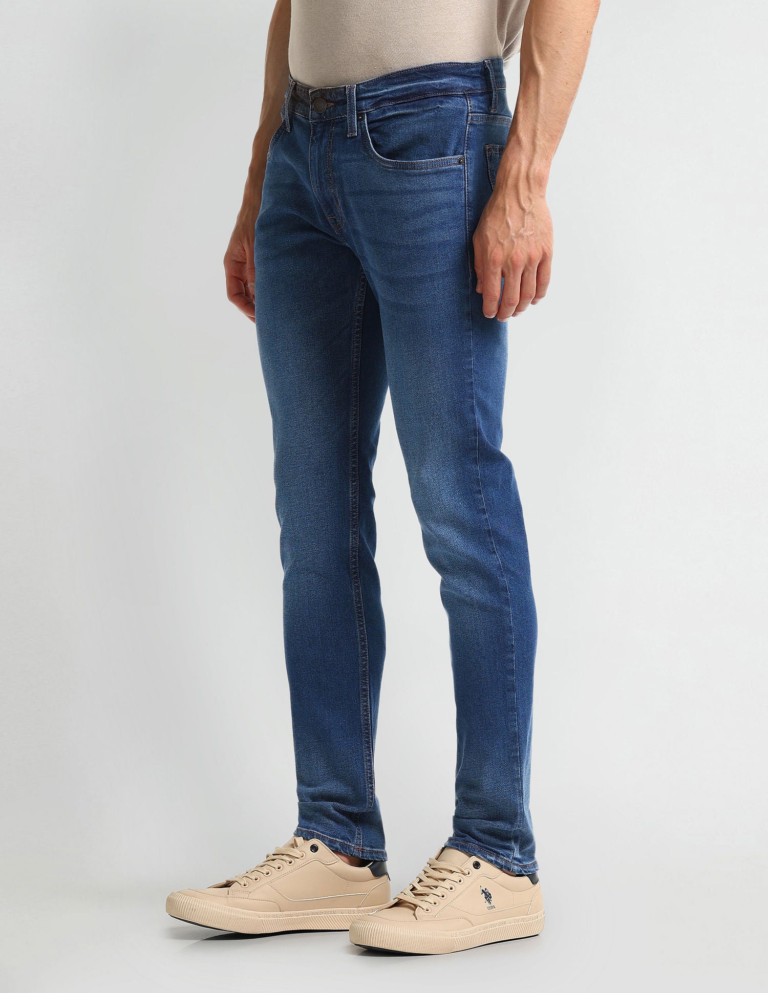 Brandon Slim Tapered Blue Jeans Light Blue - U.S. Polo Assn. India | Large