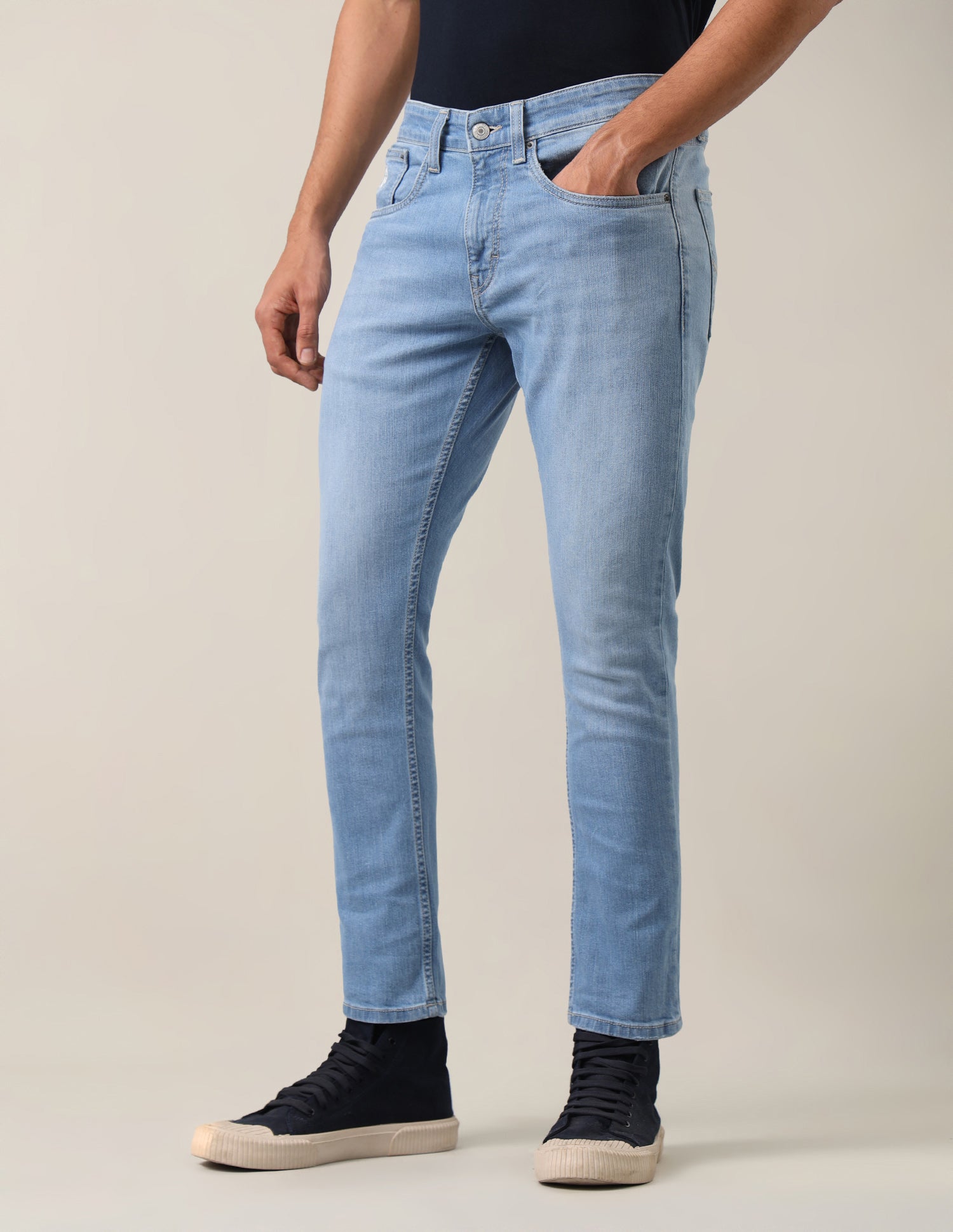 Henry Tapered Fit Blue Jeans Blue - U.S. Polo Assn. India | Large