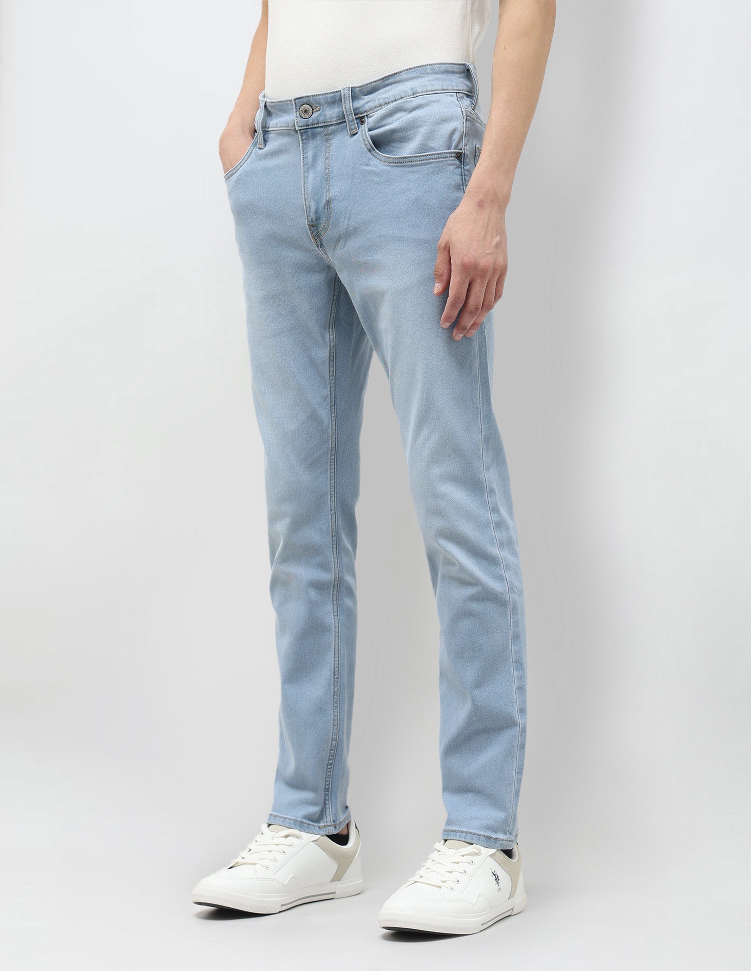 Brandon Slim Tapered Fit Blue Jeans Light Indigo - U.S. POLO ASSN. | Large