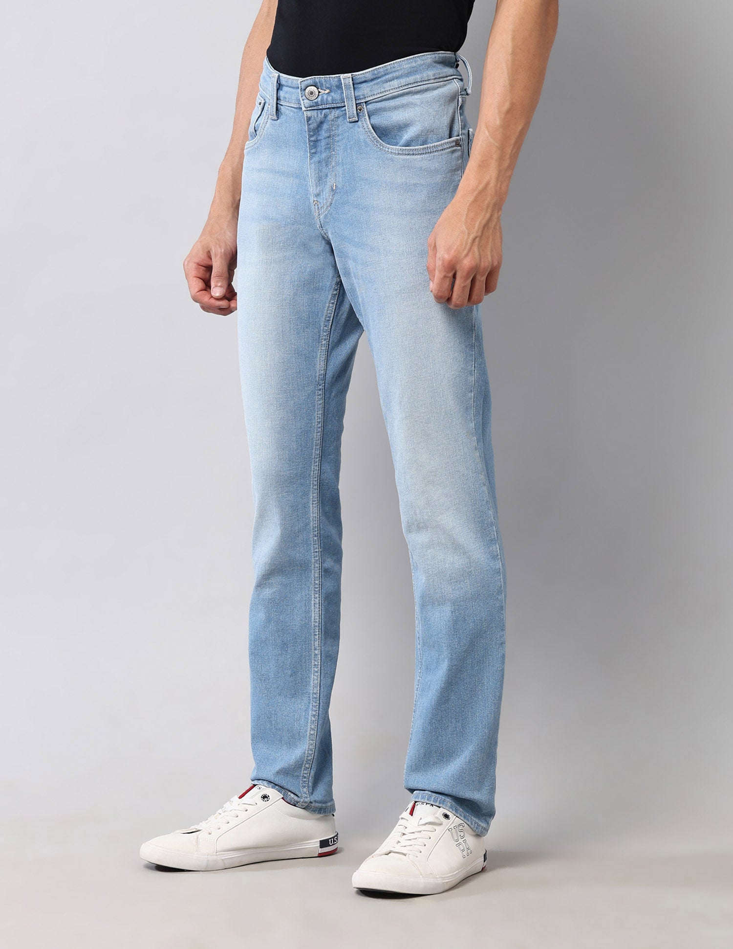 Brandon Slim Tapered Fit Blue Vintage Jeans Light Wash - U.S. Polo Assn. India | Large