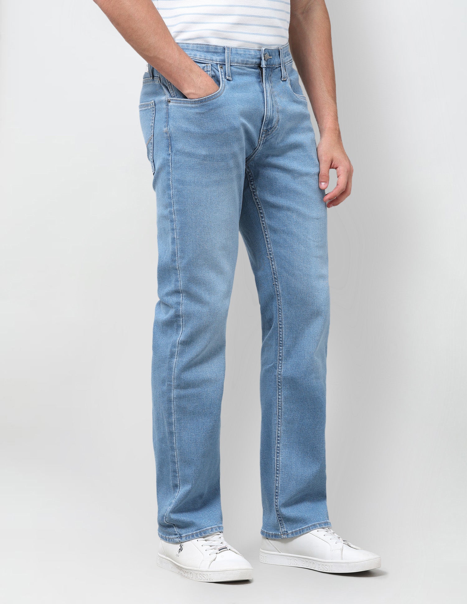 Harold Slim Straight Fit Blue Jeans Light Indigo - U.S. Polo Assn. India | Large