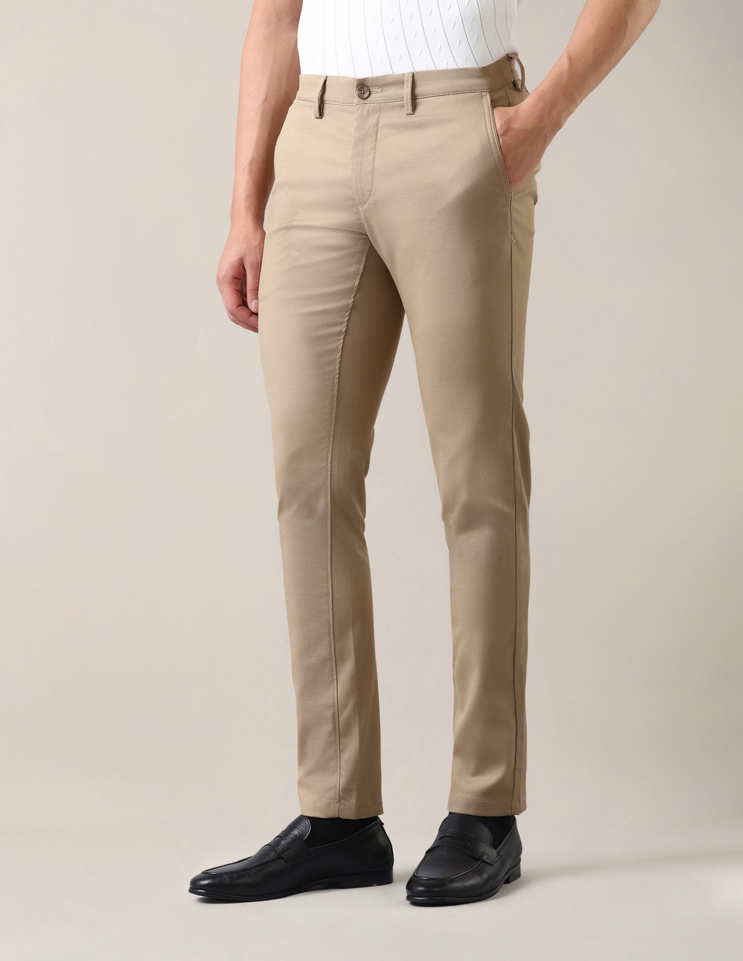 Austin Slim Fit Dobby Trousers Khaki - U.S. Polo Assn. India | Large