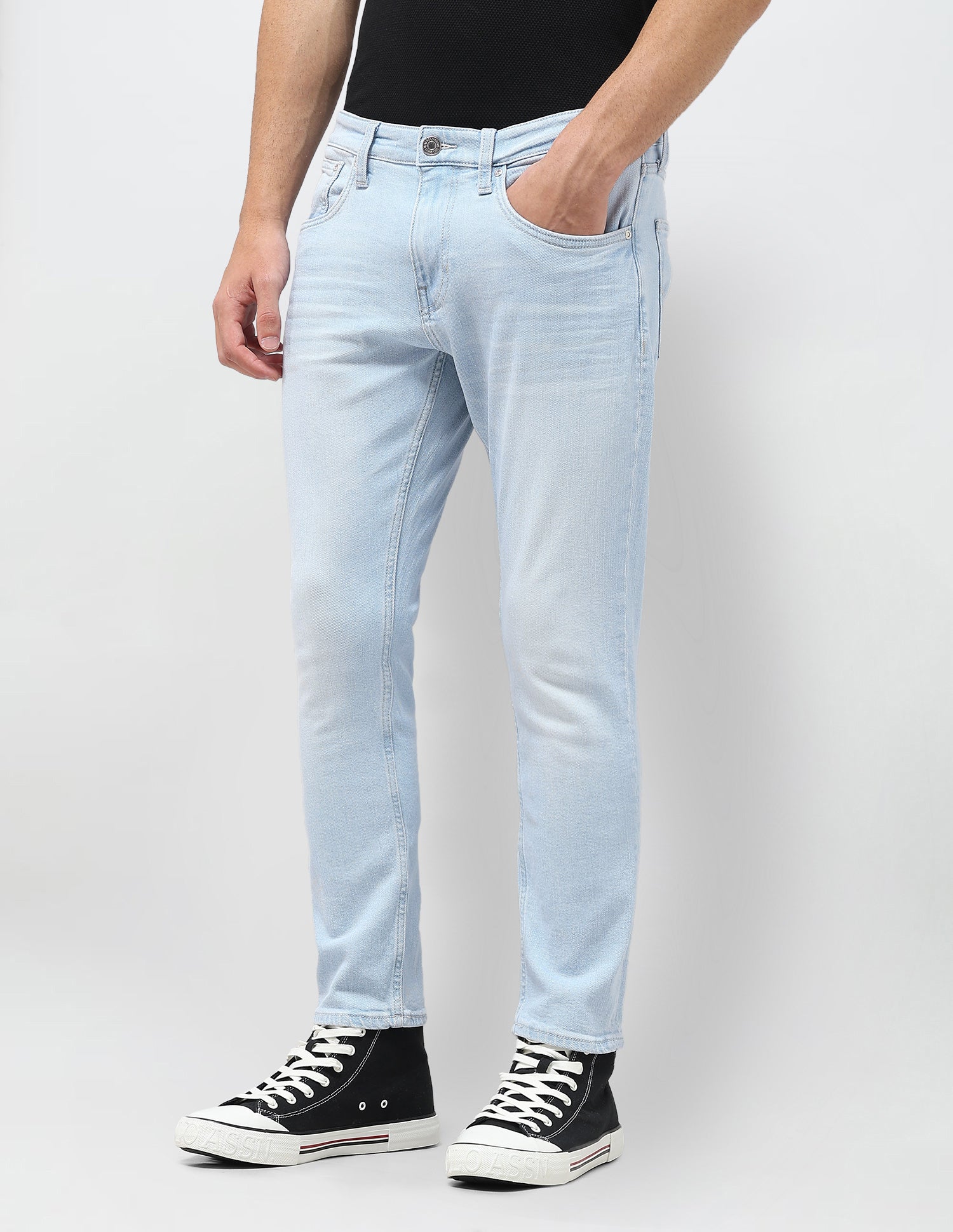 Henry Tapered Fit Blue Jeans Light Blue - U.S. Polo Assn. India | Large