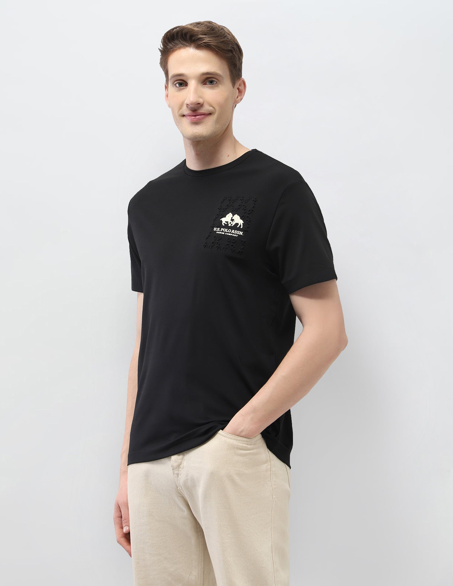 Solid Slim Fit Black & Gold T-Shirt Black - U.S. Polo Assn. India | Large