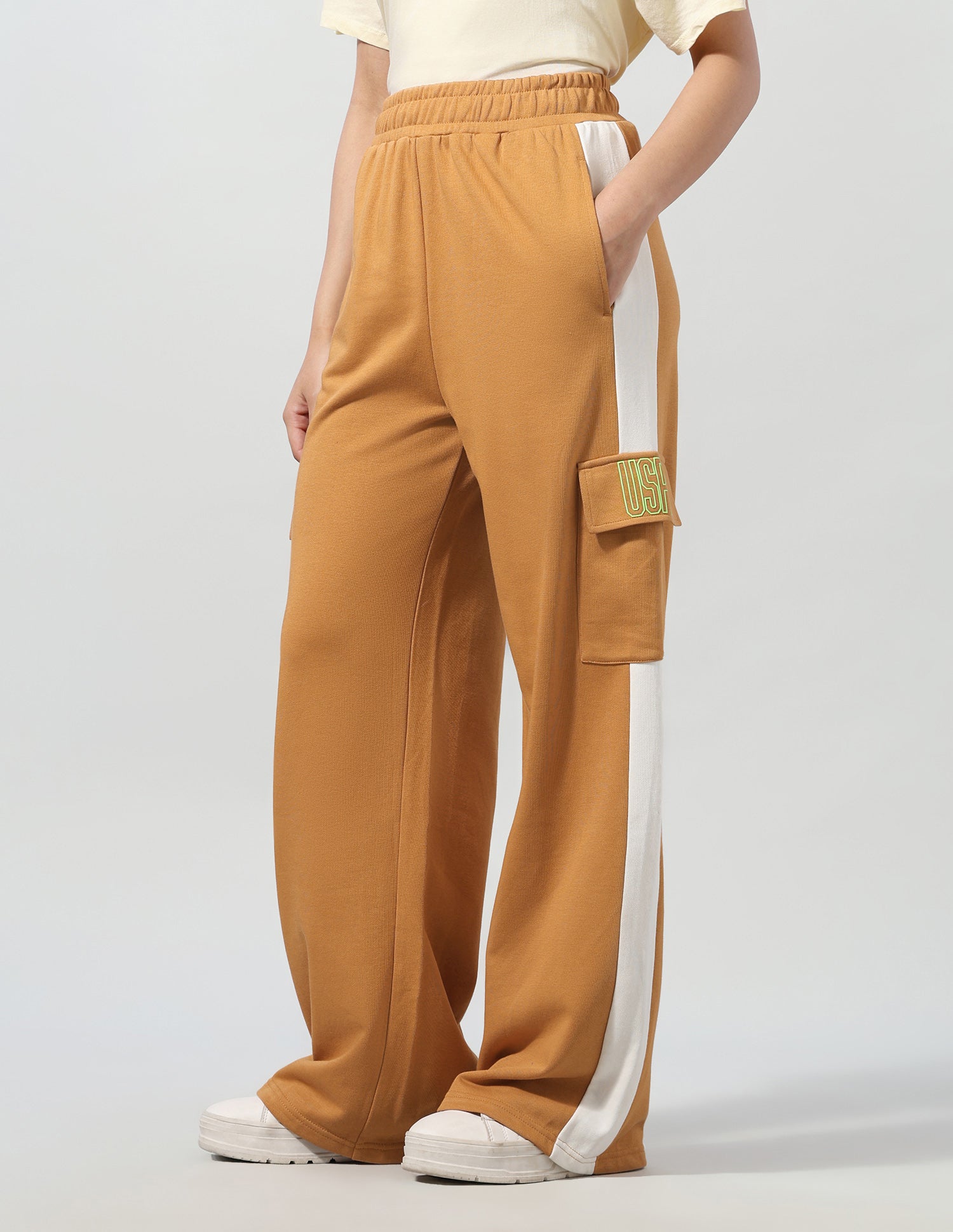 Solid Wide Leg Cargo Trousers Light Brown - U.S. Polo Assn. India | Large