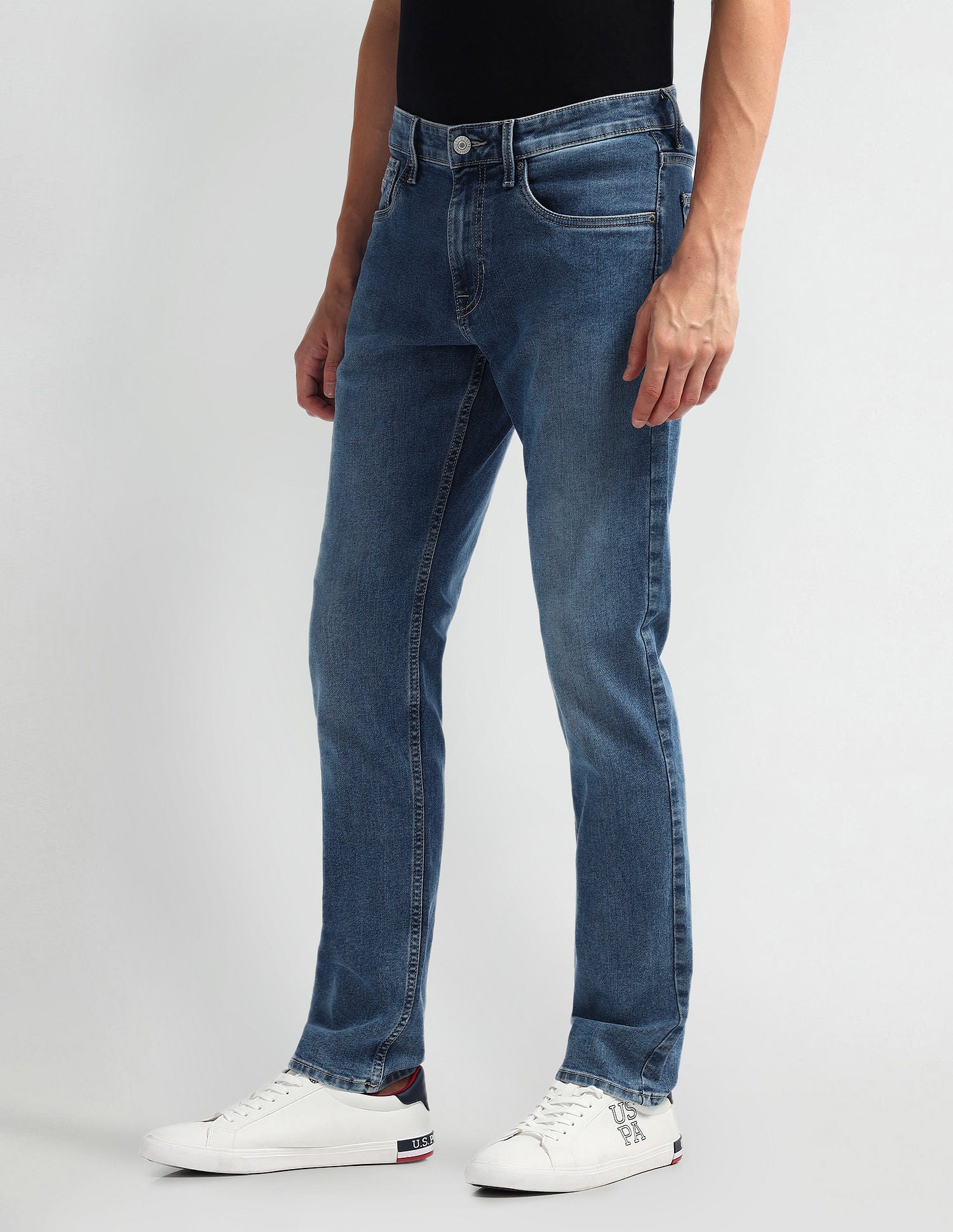 Brandon Slim Tapered Fit Light Wash Jeans Light Blue - U.S. Polo Assn. India | Large