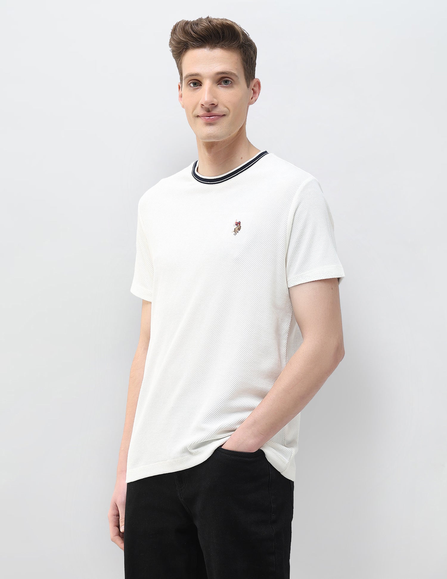 Textured Motel On The Coast Slim Fit T-Shirt Ivory - U.S. Polo Assn. India | Large