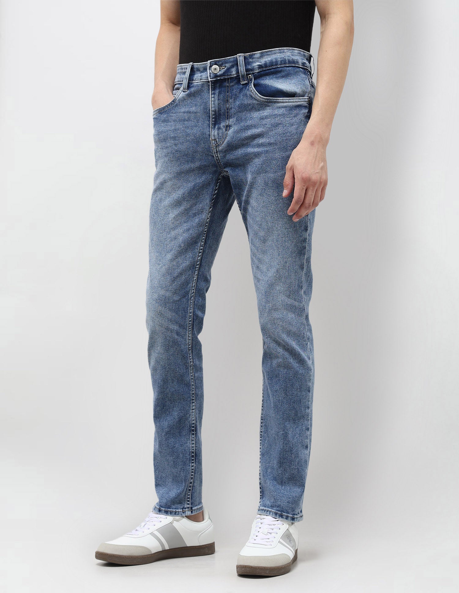 Brandon Slim Tapered Fit Blue Jeans Light Indigo - U.S. POLO ASSN. | Large