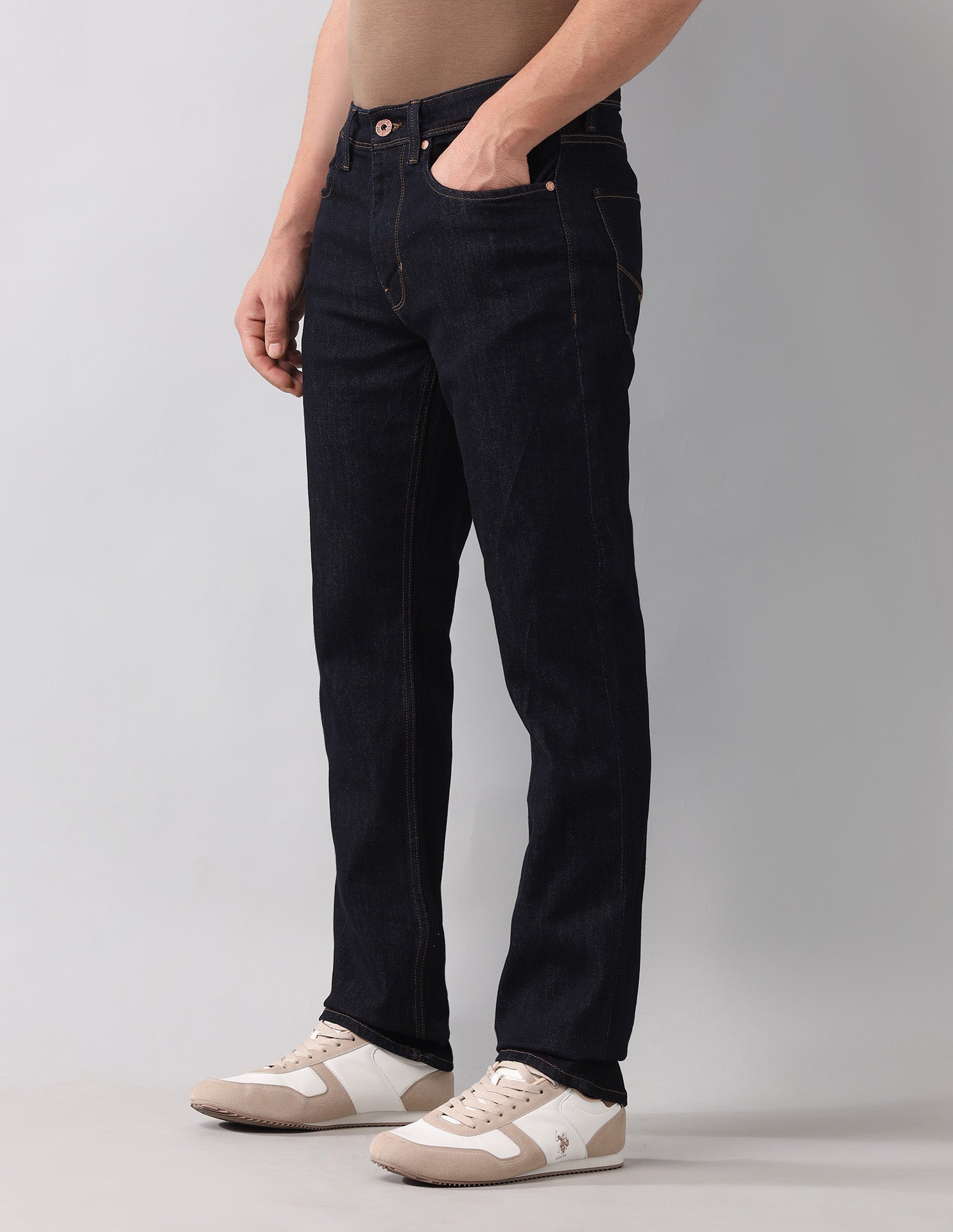 Harold Slim Straight Fit Ultra Soft Jeans Rinse - U.S. POLO ASSN. | Large