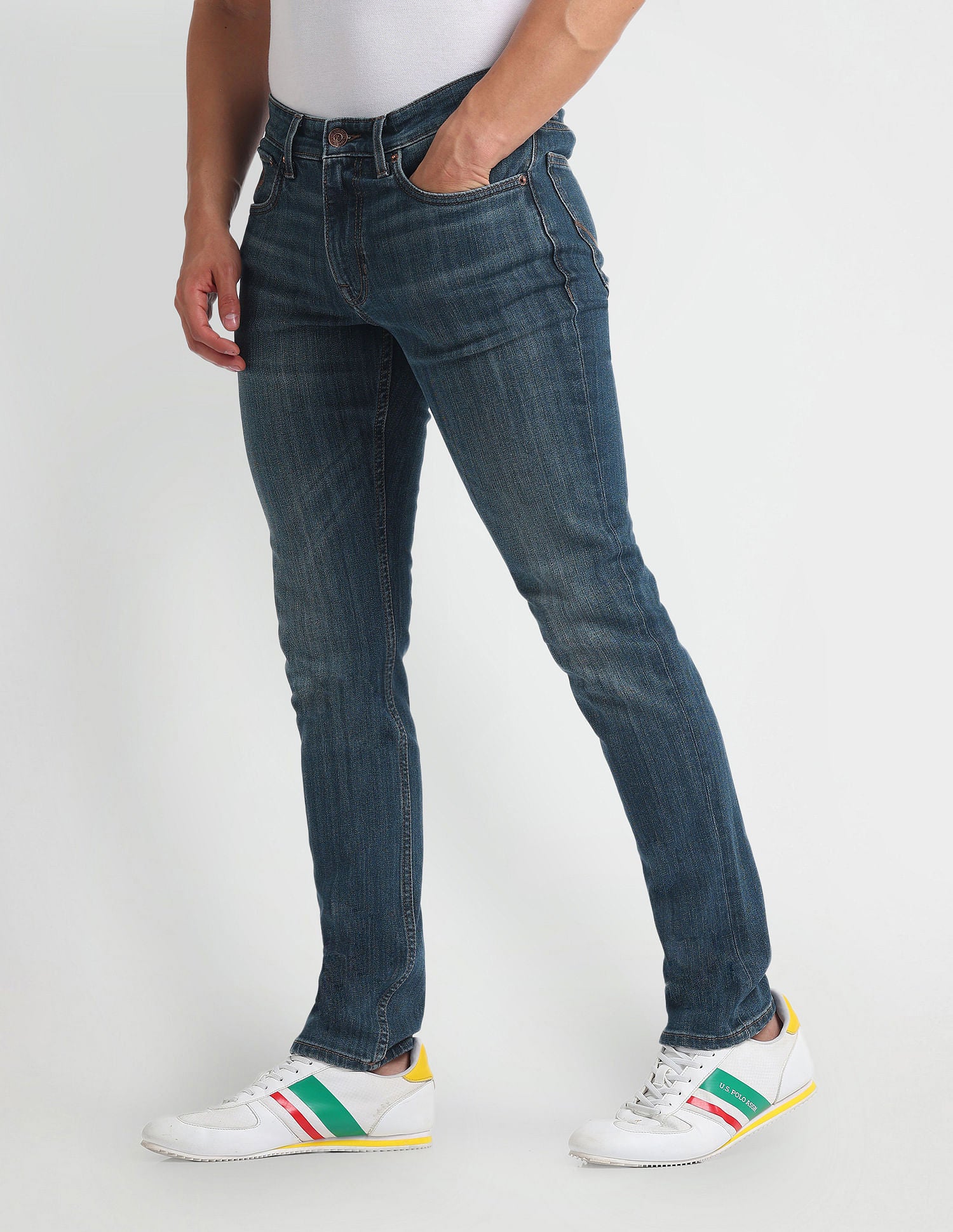Brandon Slim Tapered Fit Blue Jeans Blue - U.S. Polo Assn. India | Large