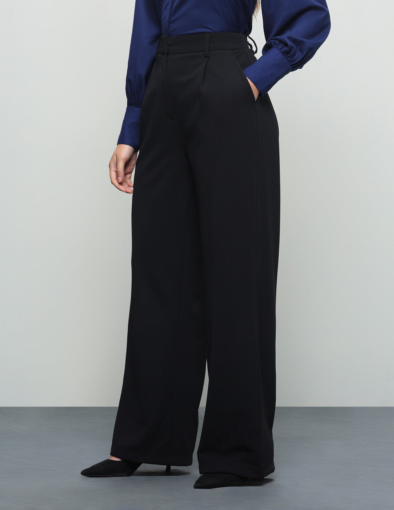 Pleated Wide Leg Fit Trousers Black - U.S. Polo Assn. India | Large
