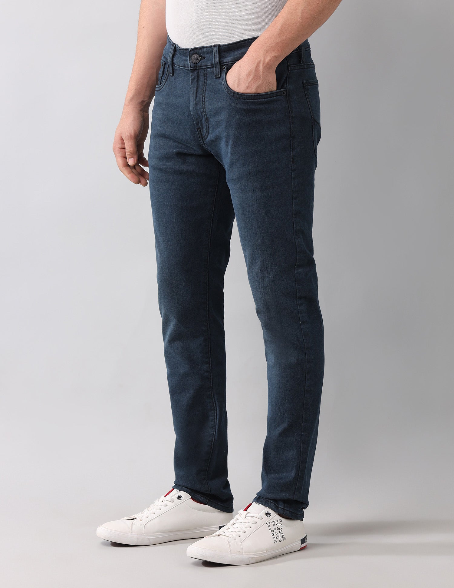 Brandon Slim Tapered Fit Ultra Soft Jeans Mid Wash - U.S. Polo Assn. India | Large