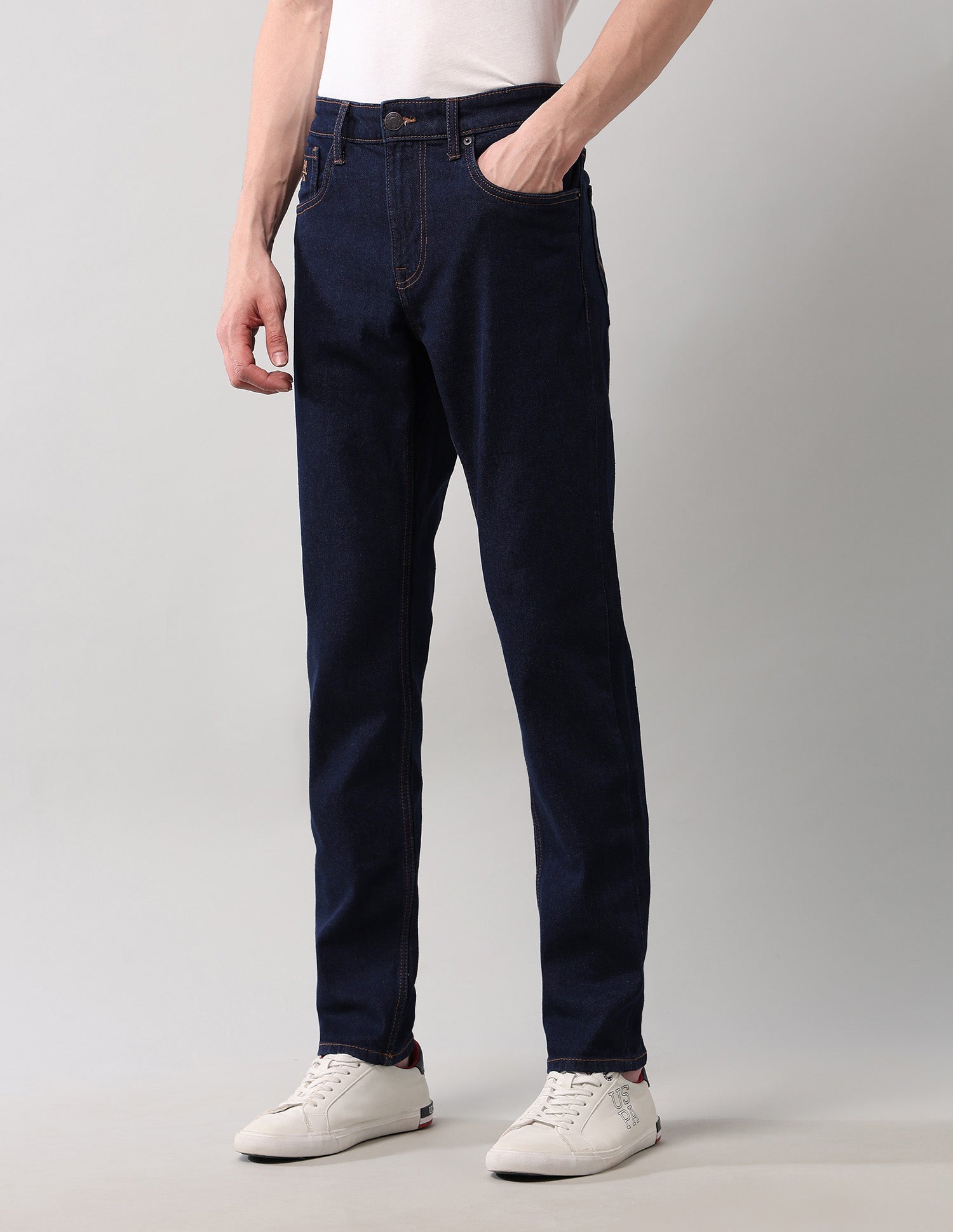 Brandon Slim Tapered Fit Blue Jeans Blue - U.S. Polo Assn. India | Large