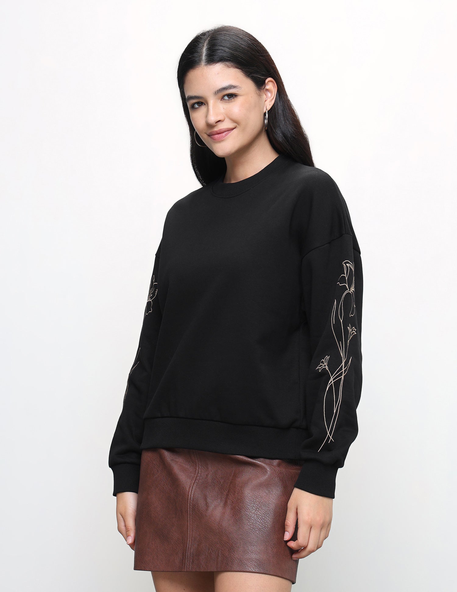Floral Embroidered Oversized Fit Sweatshirt Black - U.S. Polo Assn. India | Large