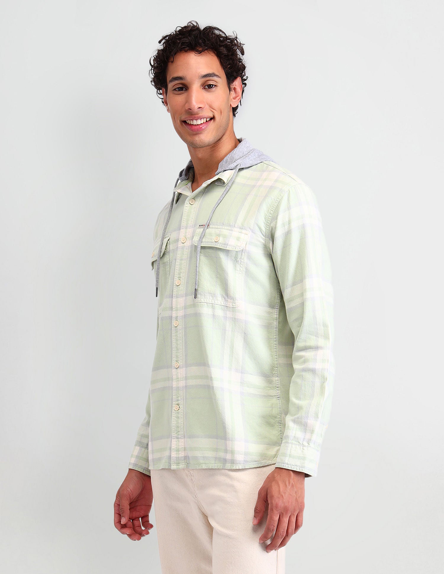 Manhattan Slim Fit Checked Shirt Light Green - U.S. Polo Assn. India | Large