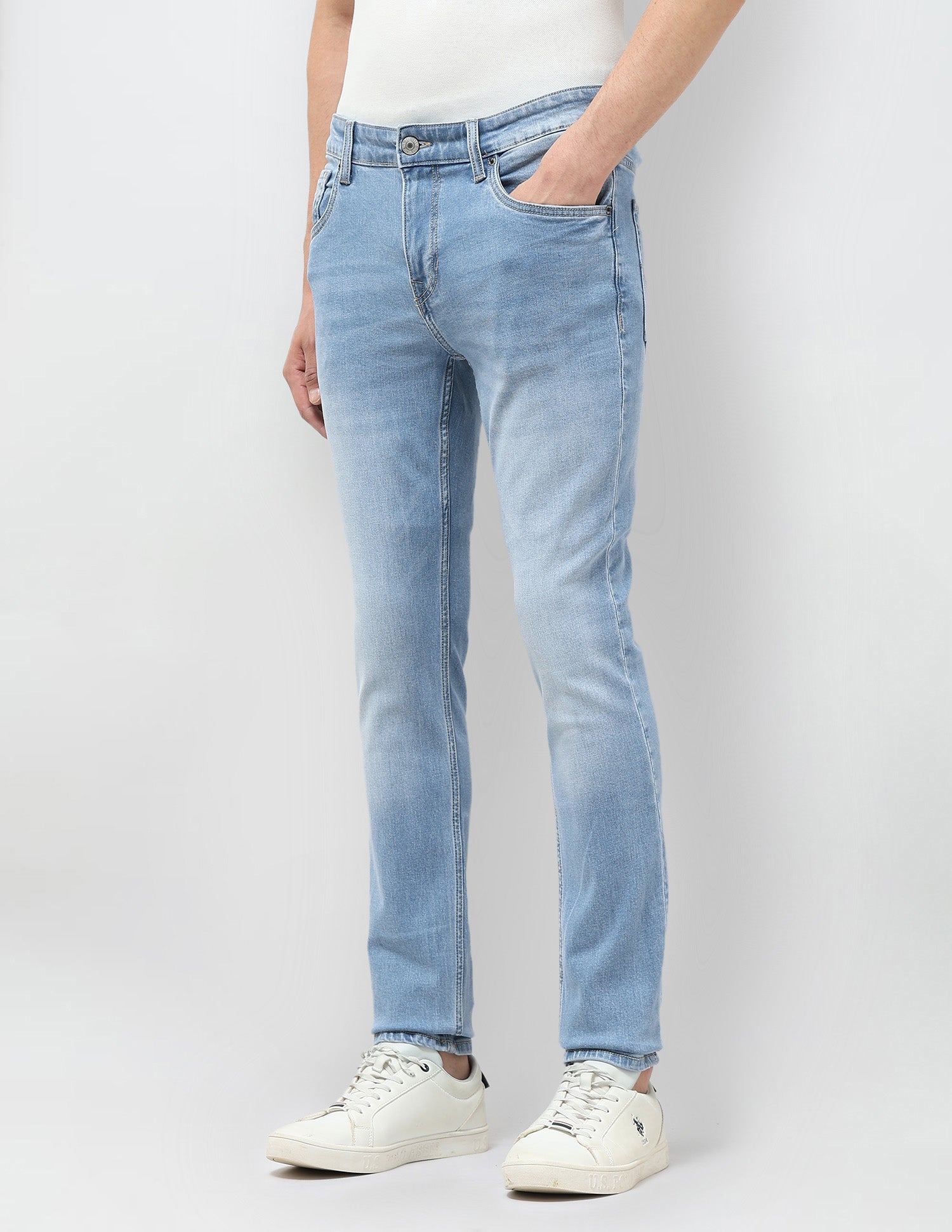 Brandon Slim Tapered Fit Blue Jeans Light Indigo - U.S. POLO ASSN. | Large