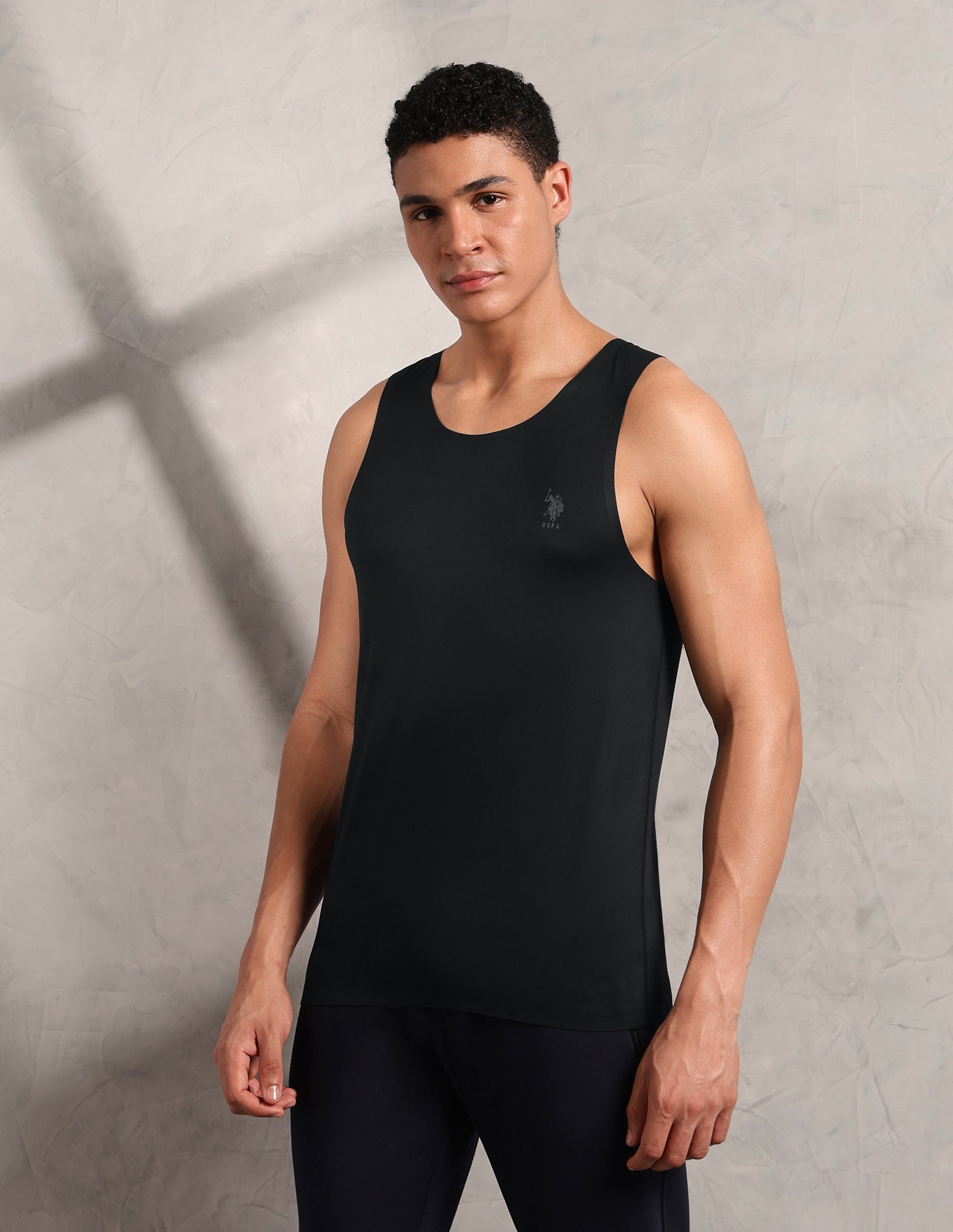 Essential Sports RV002 Seamless Vest Black - U.S. Polo Assn. India | Large