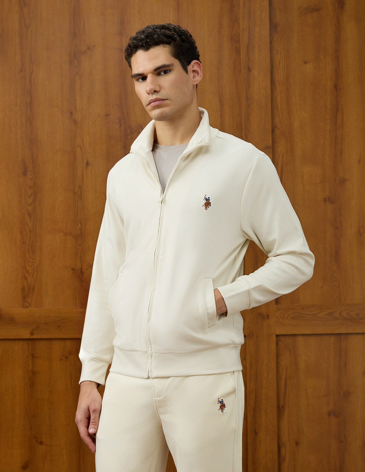 Equestrian Aisle Theater Textured Sweatshirt Off White - U.S. POLO ASSN. | Large