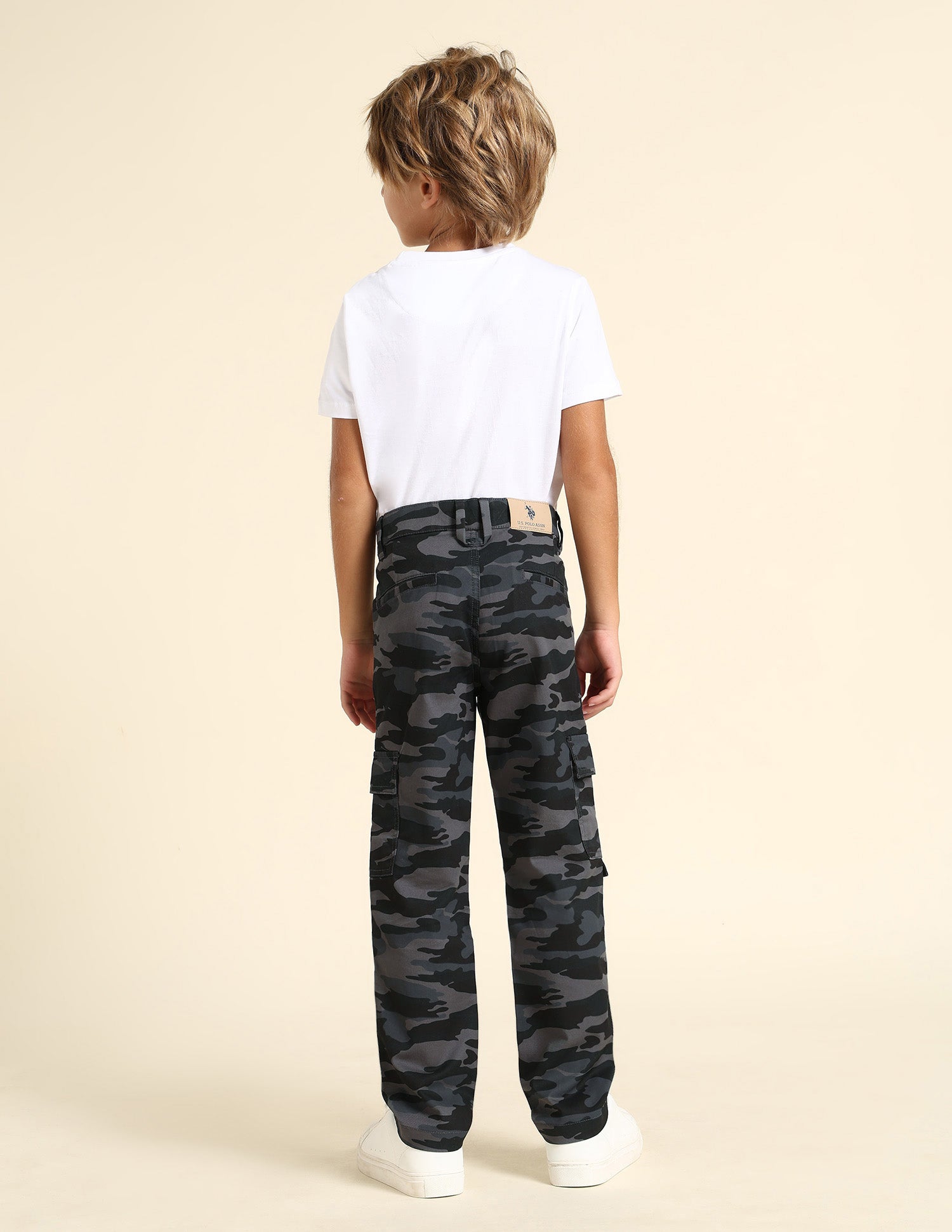 Boys Camouflage Printed Regular Fit Cargos Grey - U.S. POLO ASSN. | Large