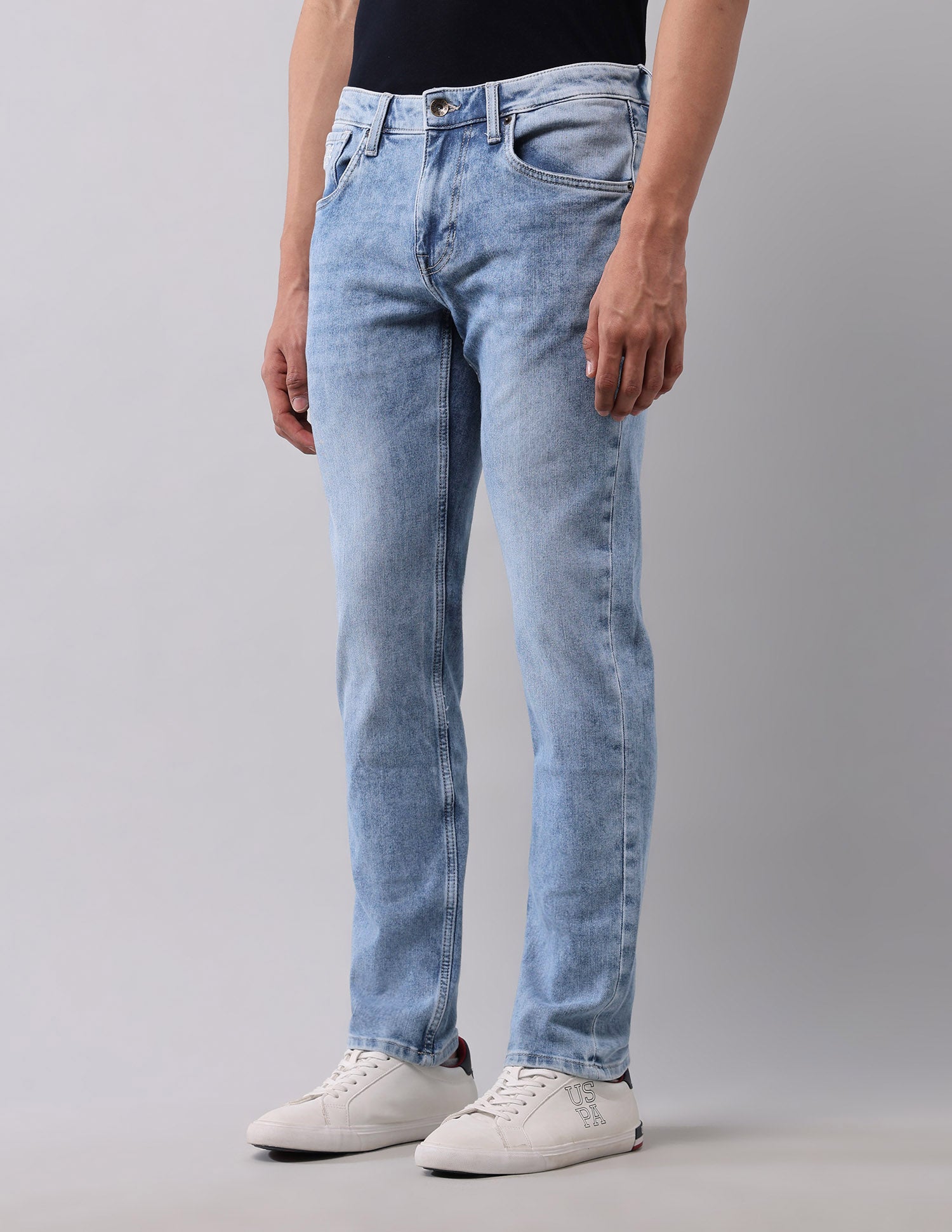 Brandon Slim Tapered Fit Blue Jeans Blue - U.S. Polo Assn. India | Large