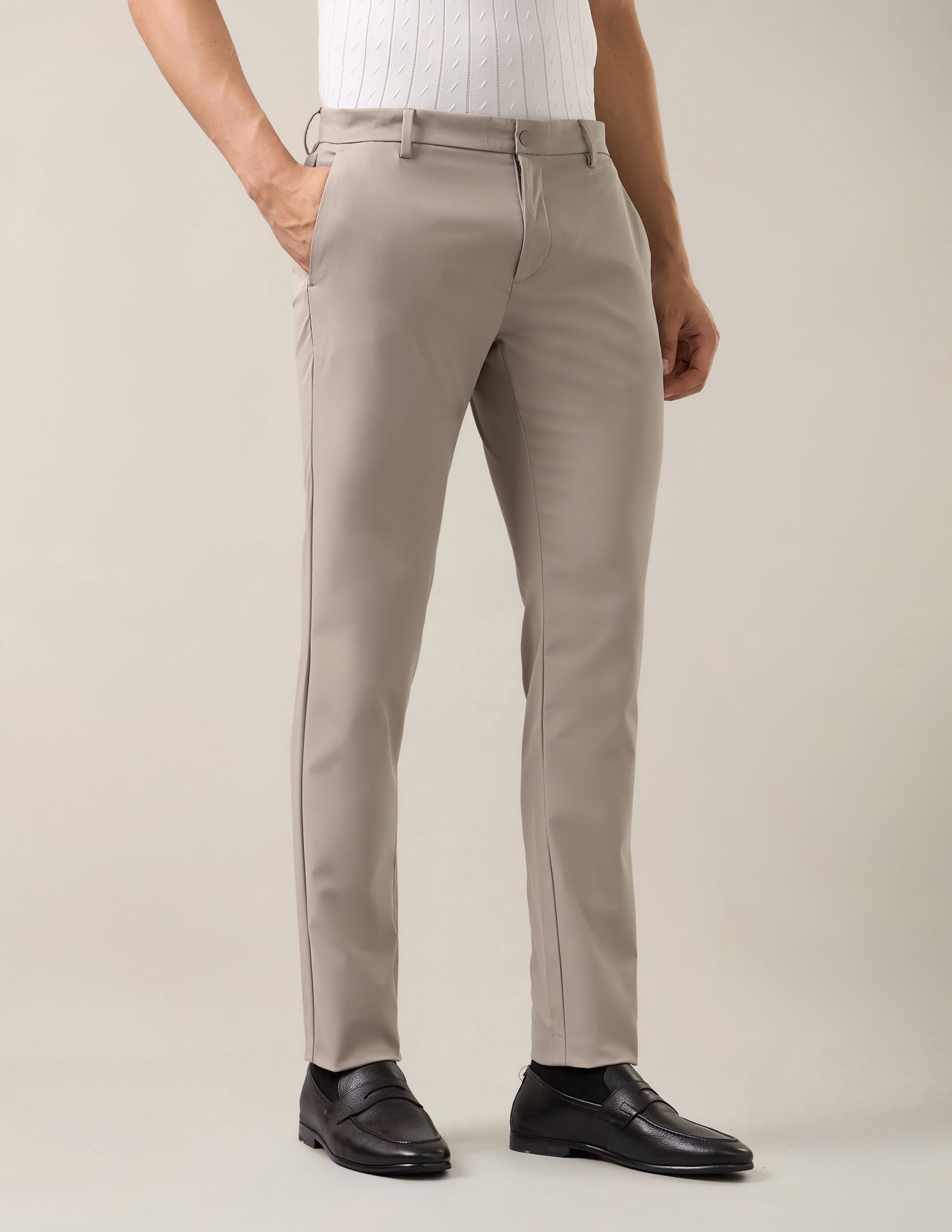 Austin Slim Fit Mid Rise Trousers Beige - U.S. Polo Assn. India | Large
