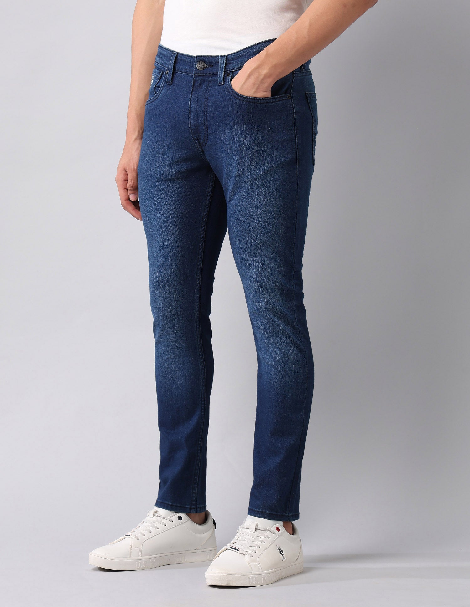 Henry Tapered Fit Blue Jeans Blue - U.S. Polo Assn. India | Large