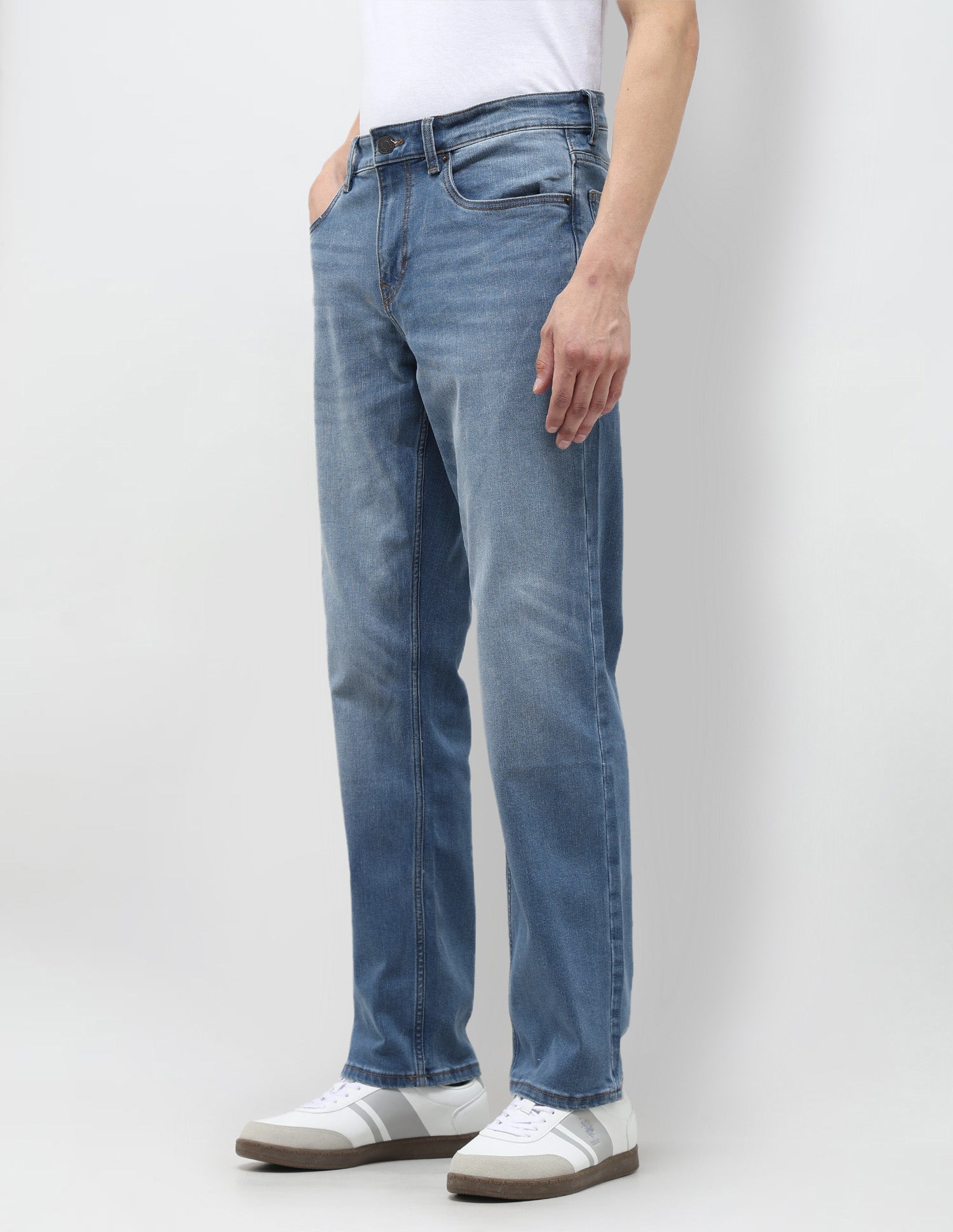 Shawn Relaxed Fit Blue Jeans Light Indigo - U.S. Polo Assn. India | Large