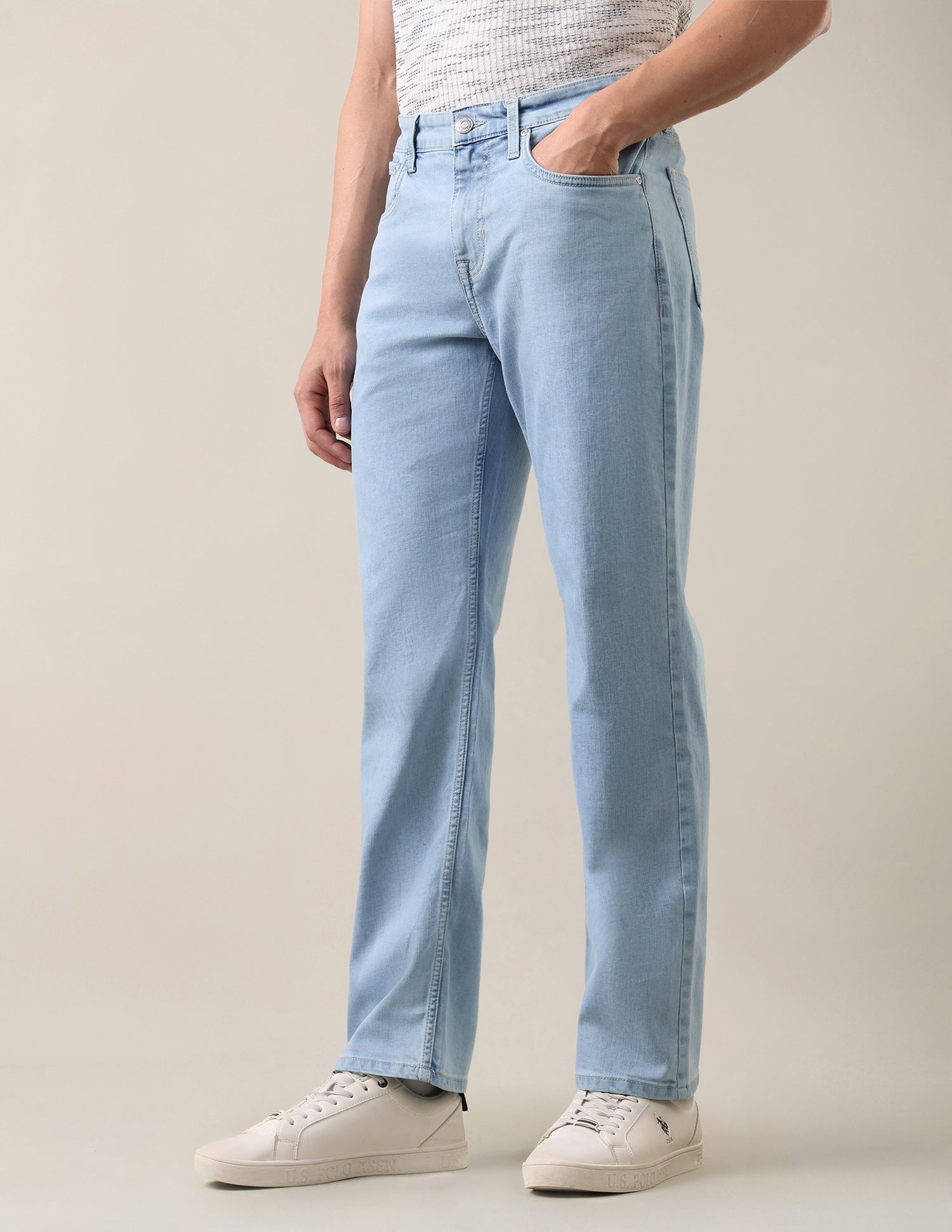 Shawn Relaxed Fit Blue Jeans Light Indigo - U.S. Polo Assn. India | Large