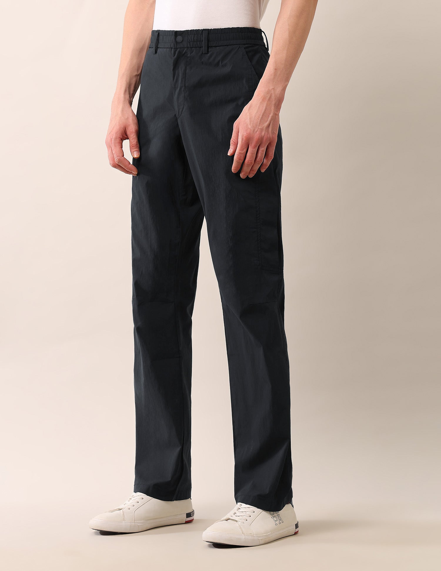 Mid Rise Riley Straight Fit Trousers Black - U.S. Polo Assn. India | Large