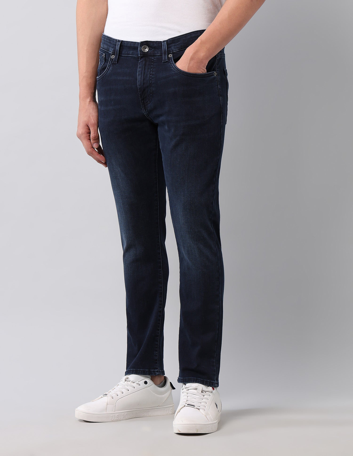 Henry Tapered Fit Blue Jeans Dark Wash - U.S. Polo Assn. India | Large