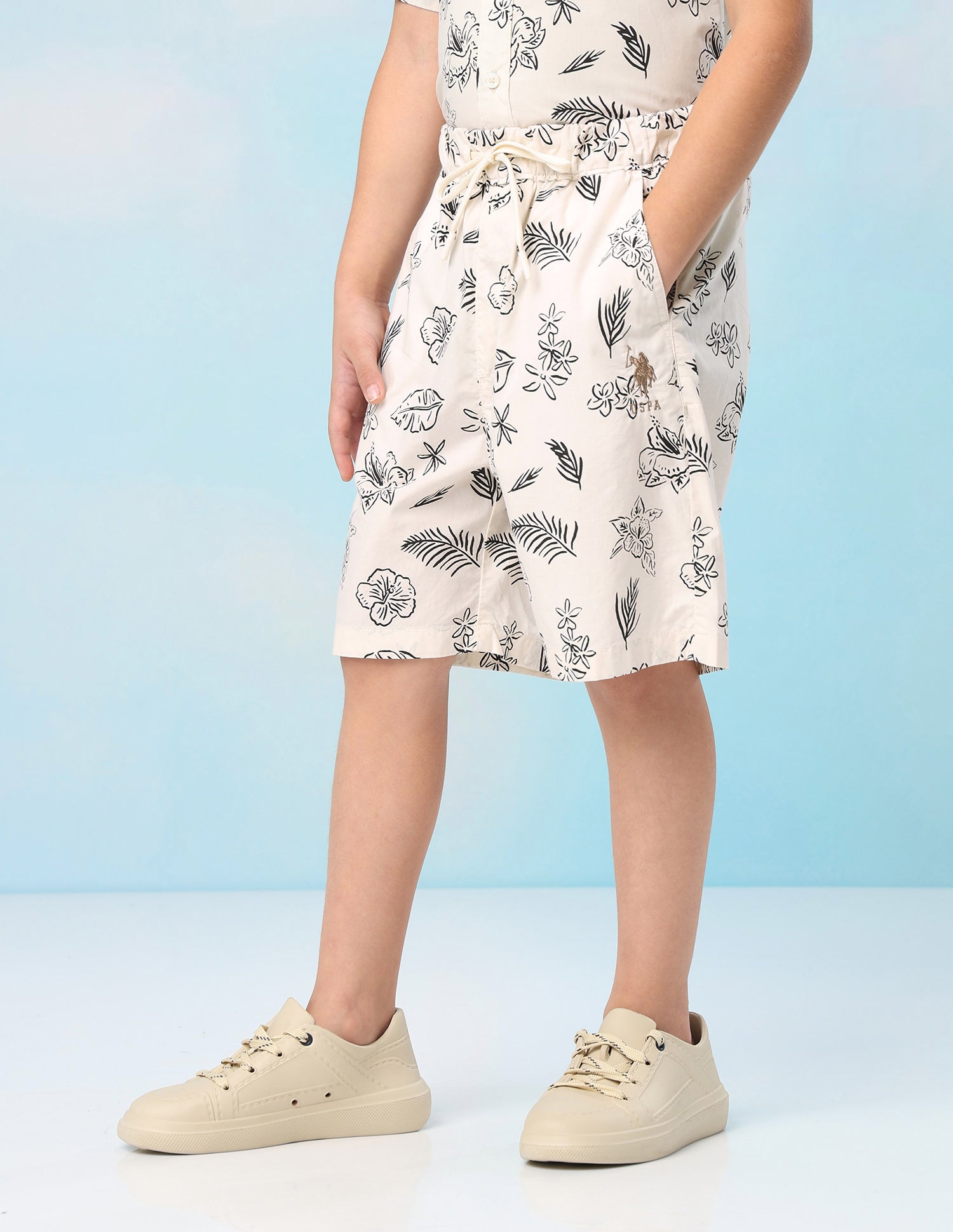 Floral Printed Slim Fit Shorts Beige - U.S. Polo Assn. India | Large