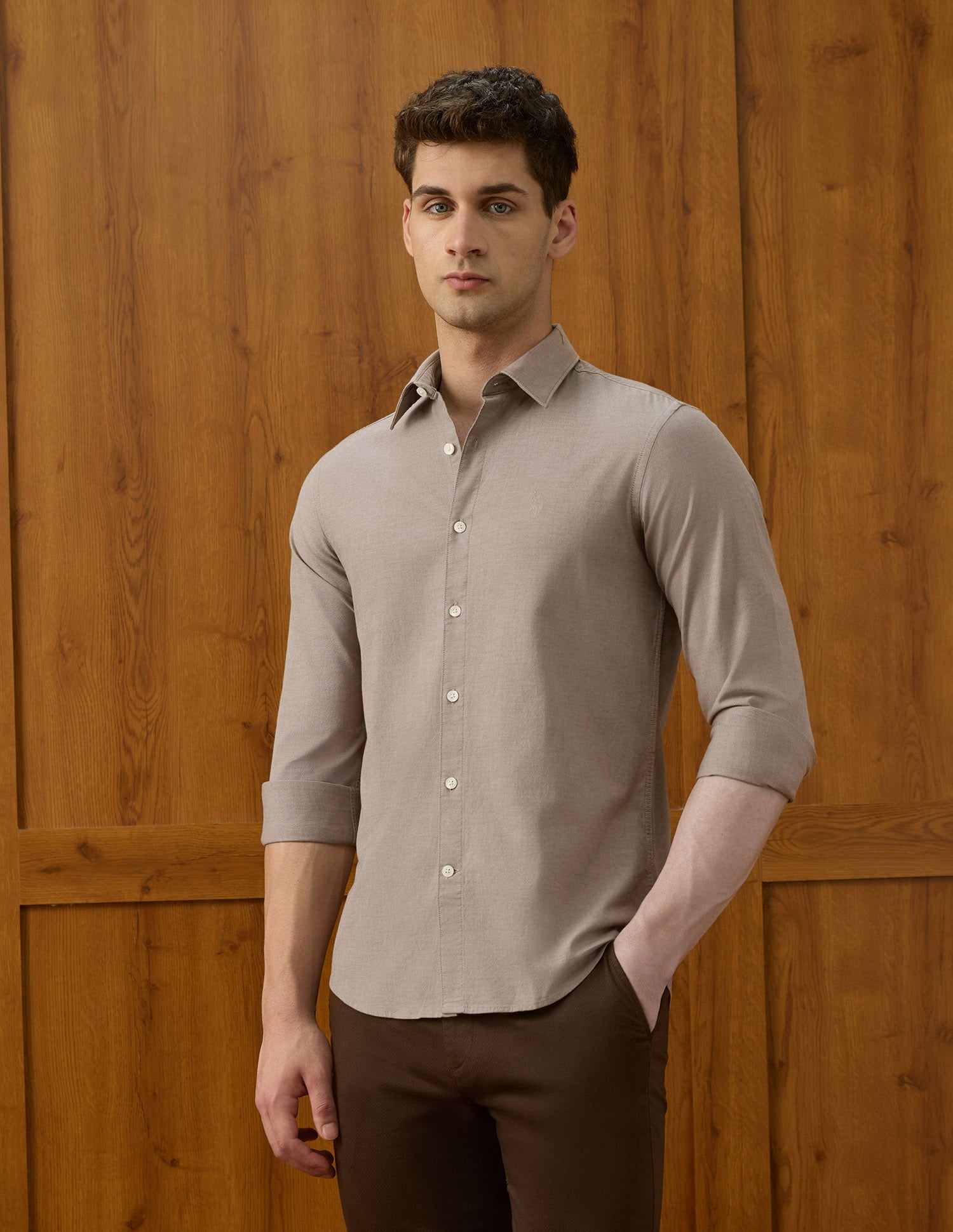 Tailored Fit Equestrian Aisle Theater Shirt Brown - U.S. POLO ASSN. | Large