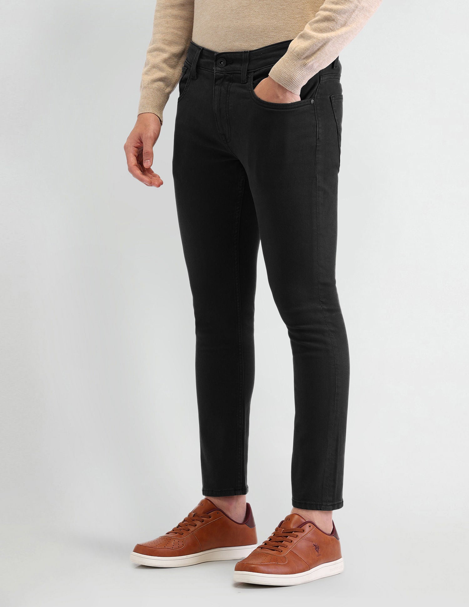 Henry Cropped Fit Jeans Black - U.S. Polo Assn. India | Large