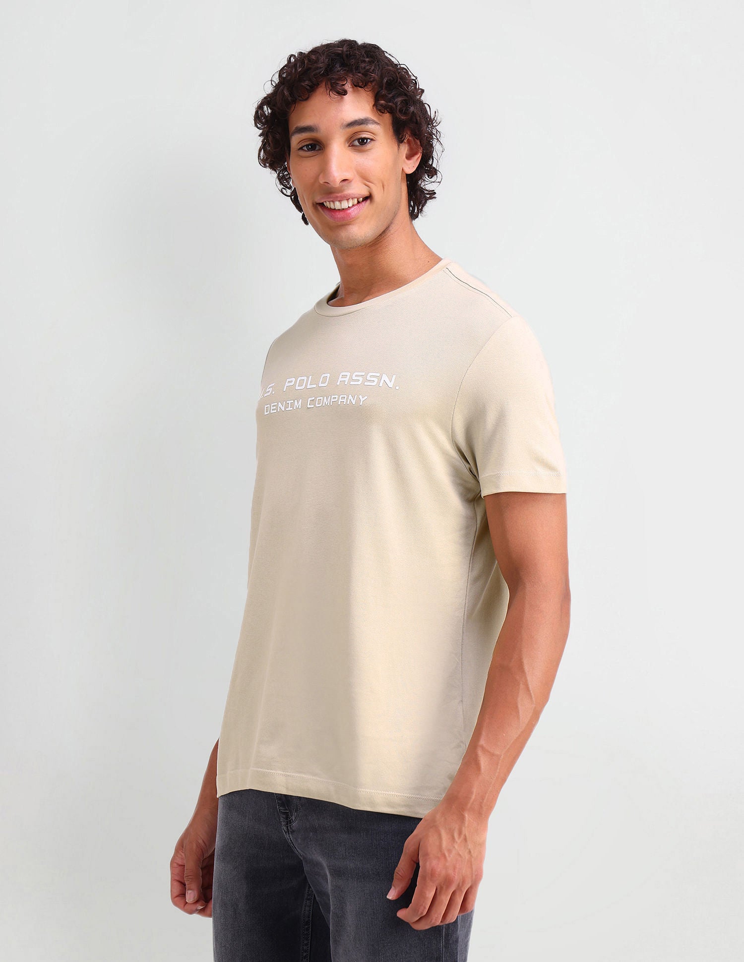 Muscle Fit Brand Printed T-Shirt Off White - U.S. Polo Assn. India | Large