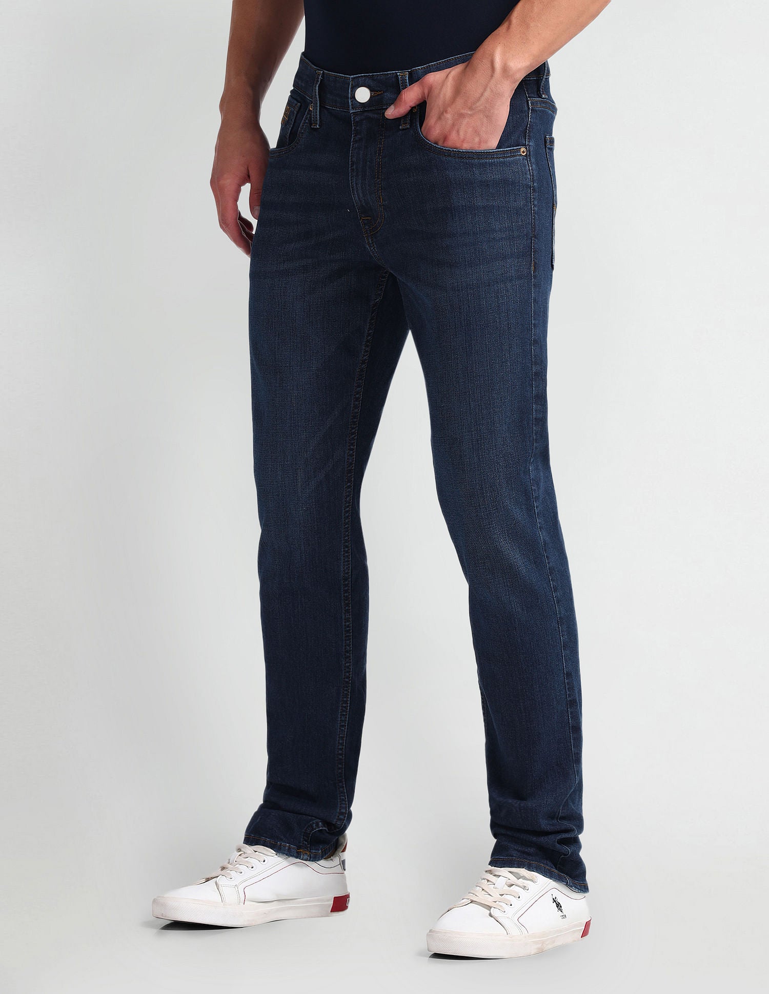 Brandon Slim Tapered Fit Blue Jeans Blue - U.S. Polo Assn. India | Large