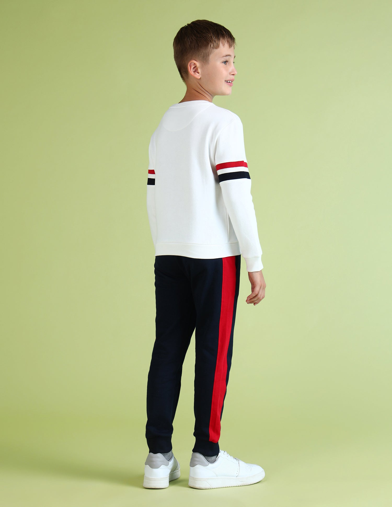 Boys Brand Appliqued Pure Cotton Sweatshirt White - U.S. Polo Assn. India | Large