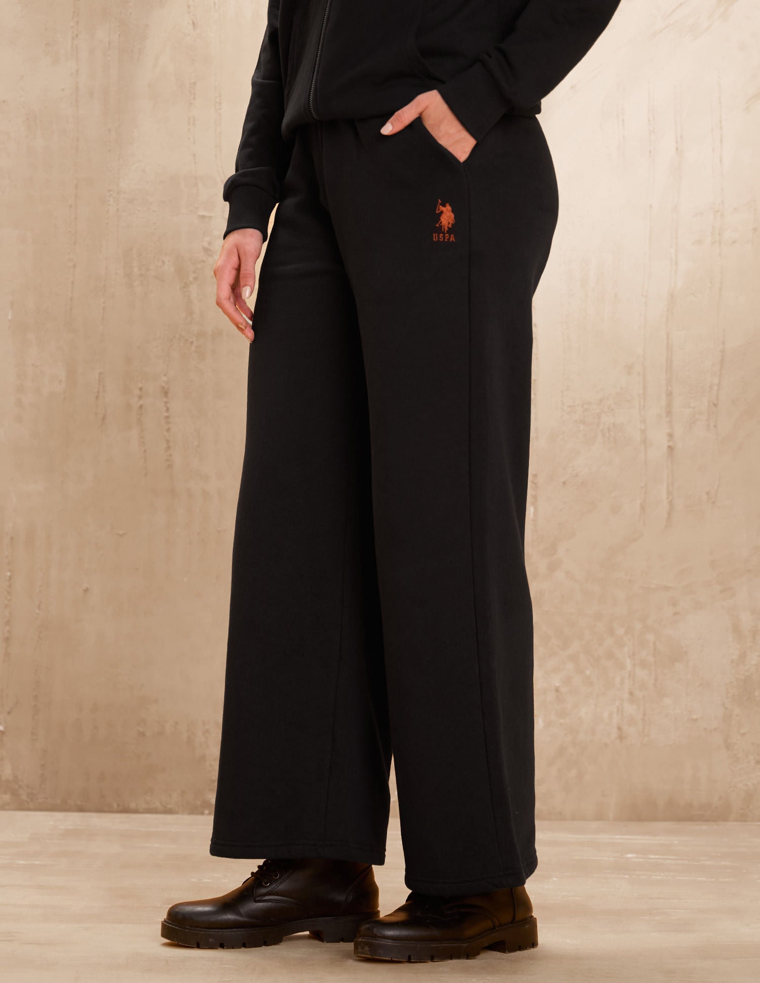 Solid Wide Leg Fit Trousers Black - U.S. Polo Assn. India | Large
