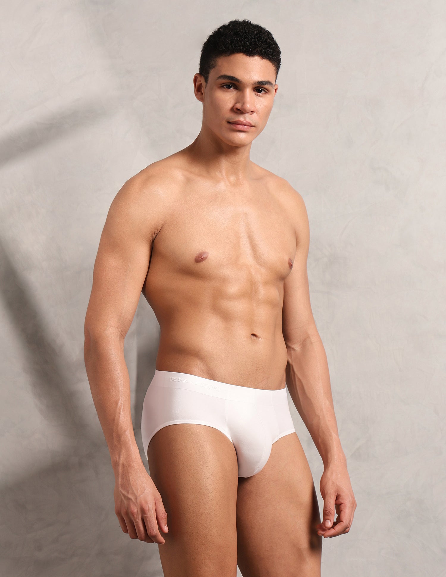 Breathable Seamless Sports RB002 Brief White - U.S. Polo Assn. India | Large