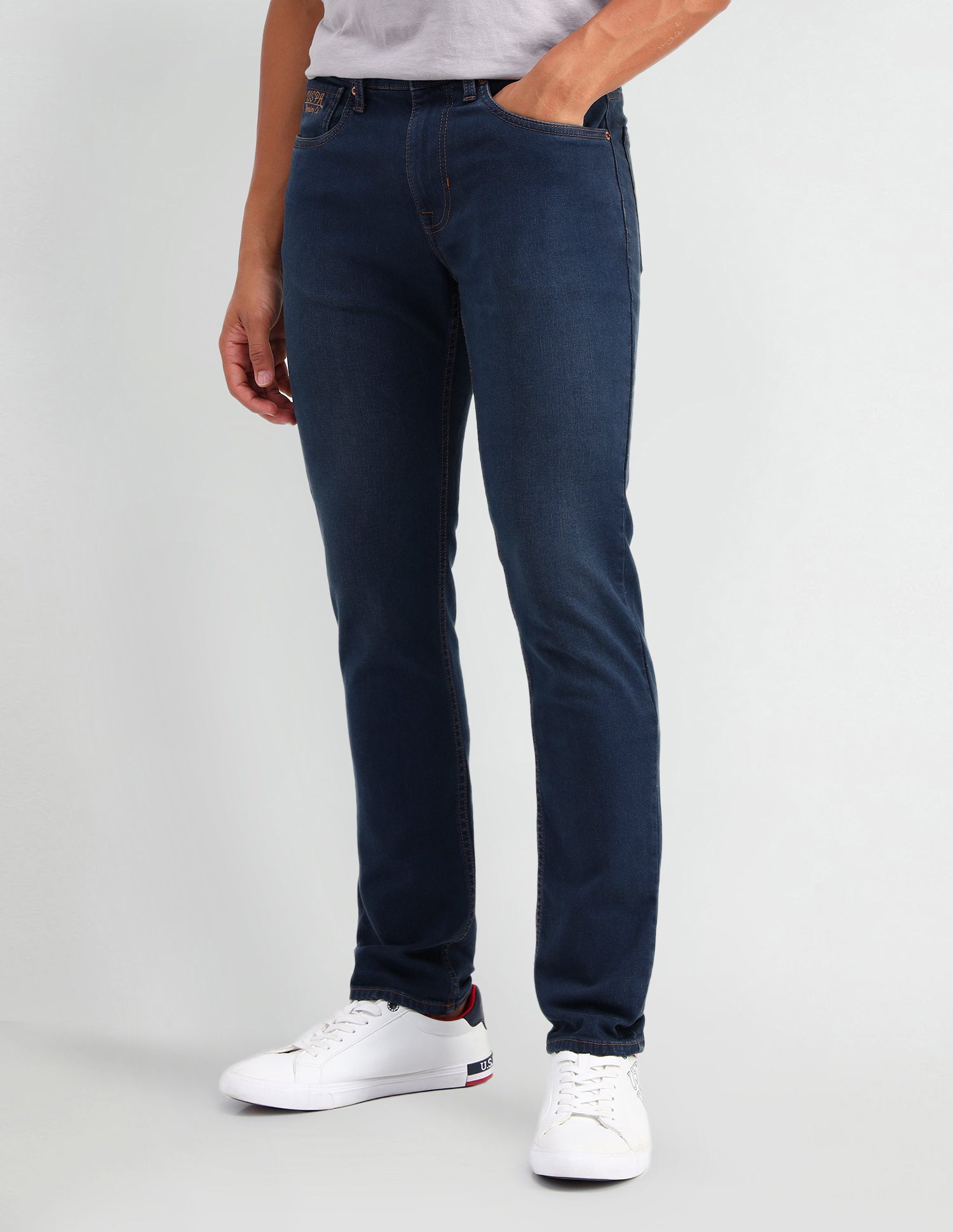 Brandon Slim Tapered Fit Blue Jeans Blue - U.S. Polo Assn. India | Large