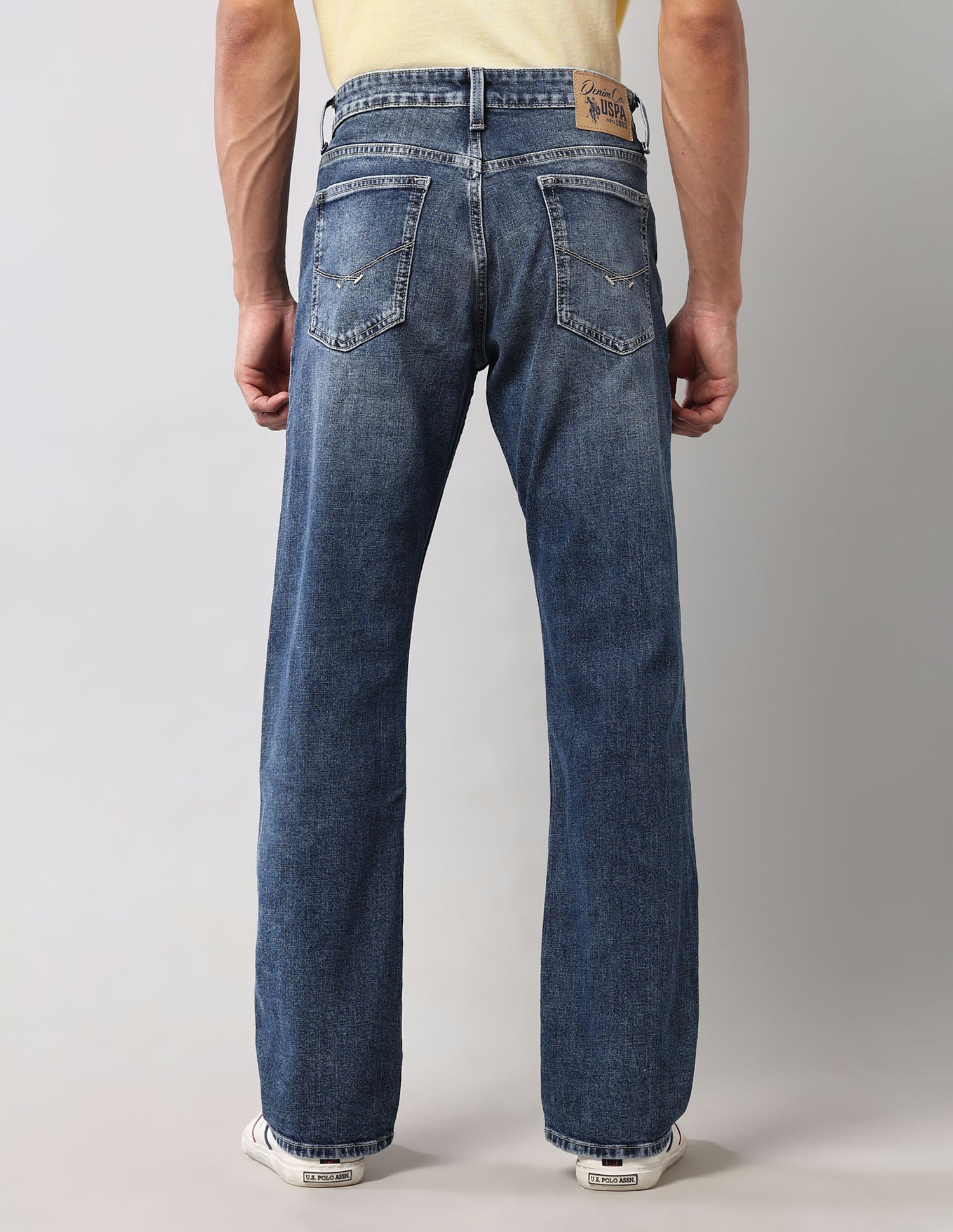 Connor Bootcut Fit Blue Vintage Jeans Medium Wash - U.S. Polo Assn. India | Large