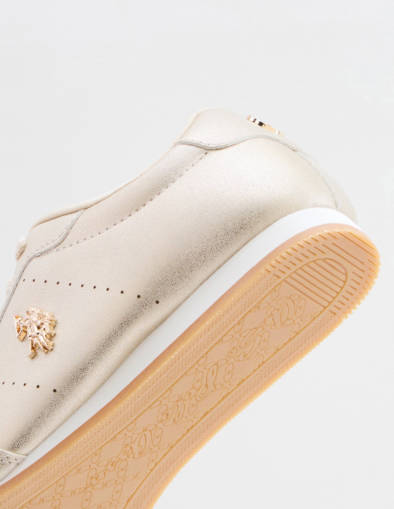 Amelise Lace-Ups Sneakers Gold - U.S. Polo Assn. India | Large