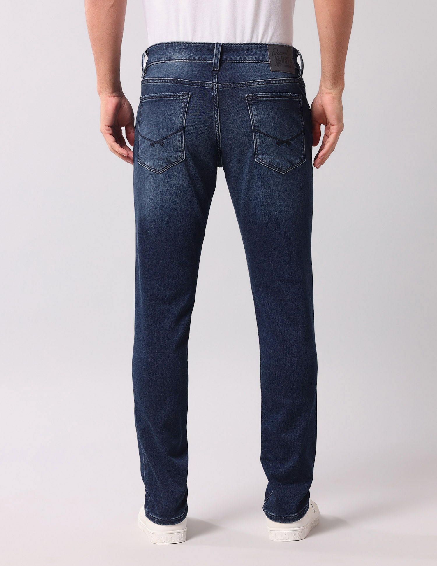 Brandon Slim Tapered Fit Blue Jeans Mid wash - U.S. Polo Assn. India | Large